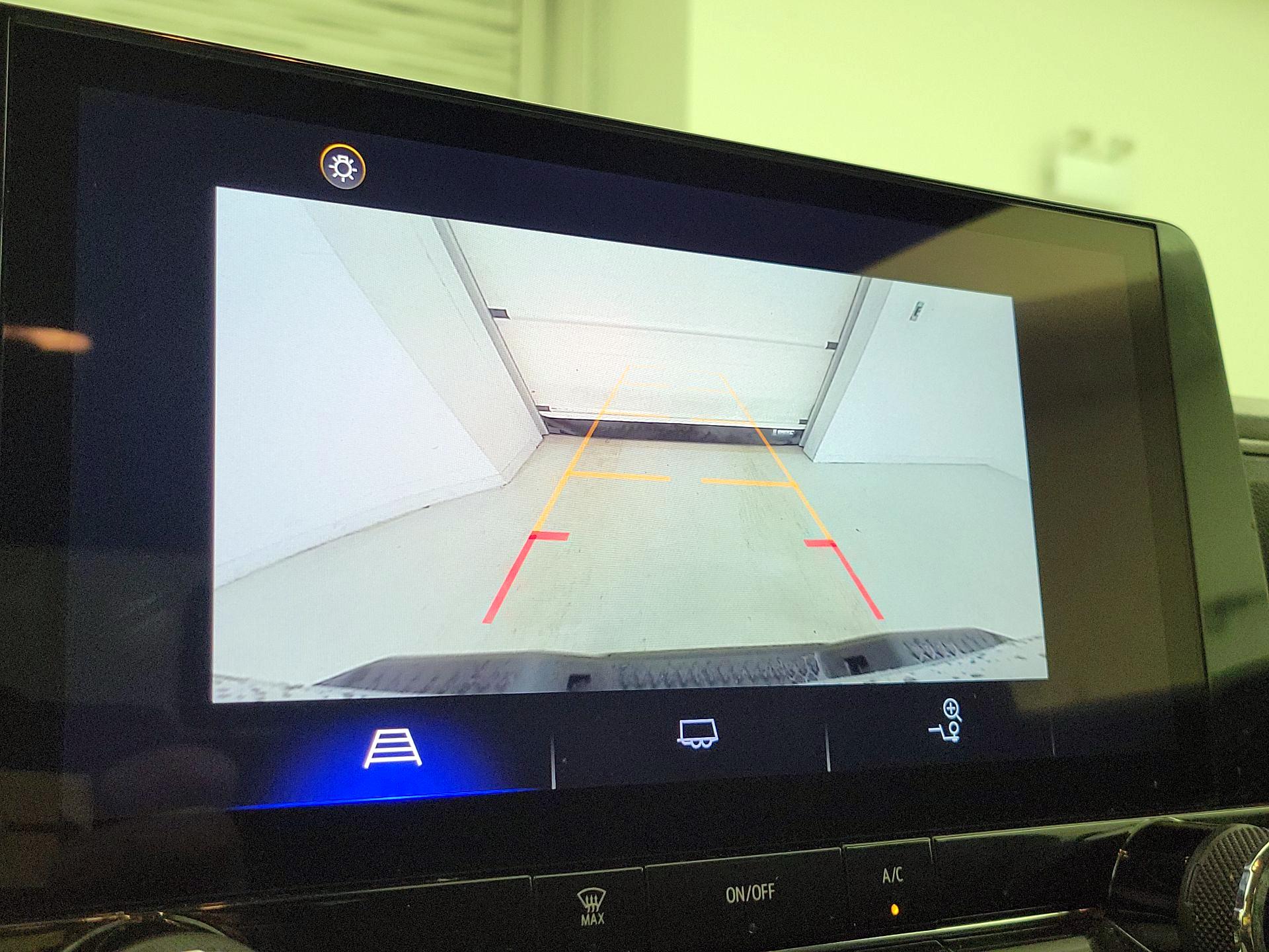 Thumbnail: 2023 Chevrolet Colorado - 14