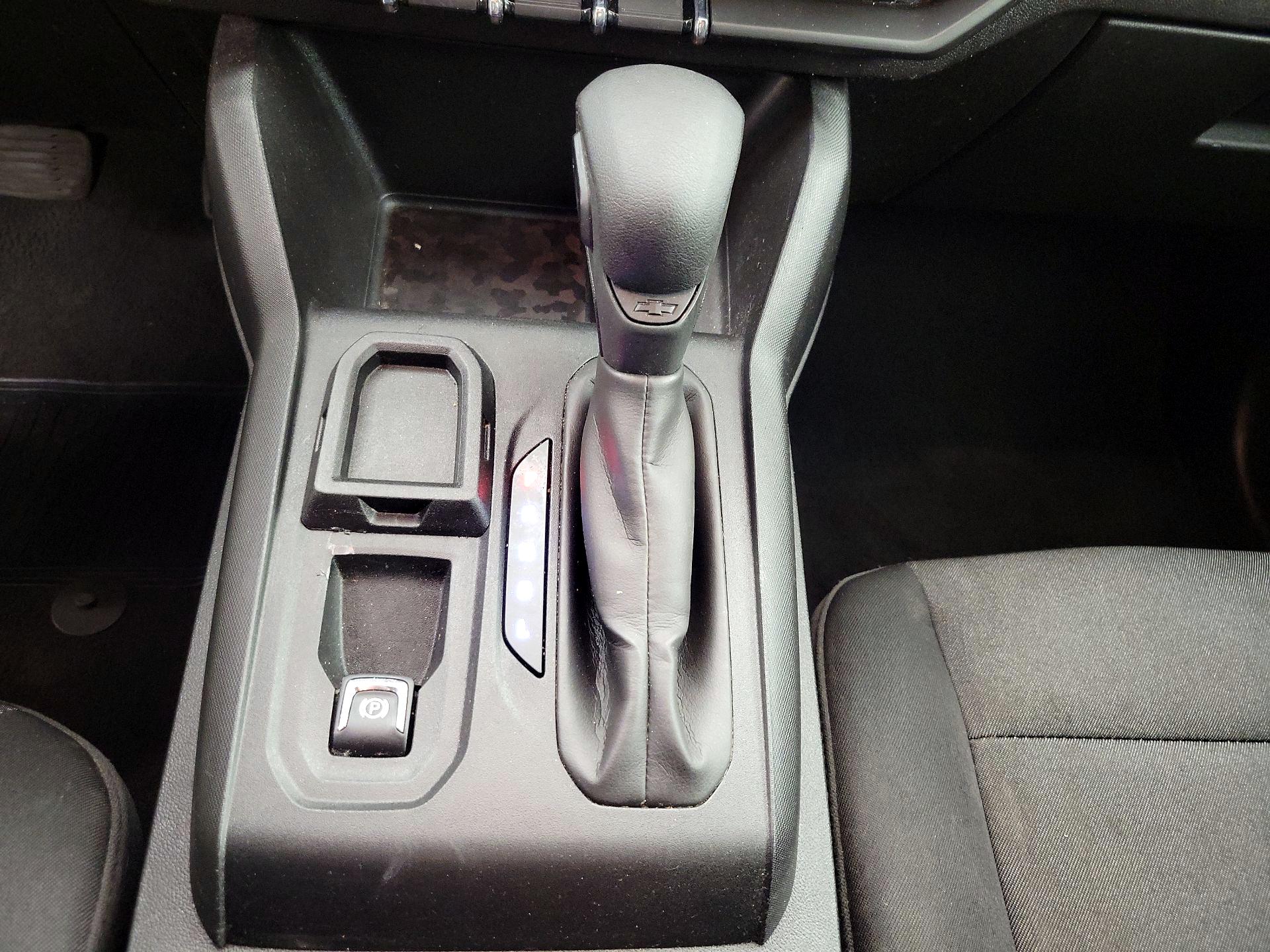 Thumbnail: 2023 Chevrolet Colorado - 17