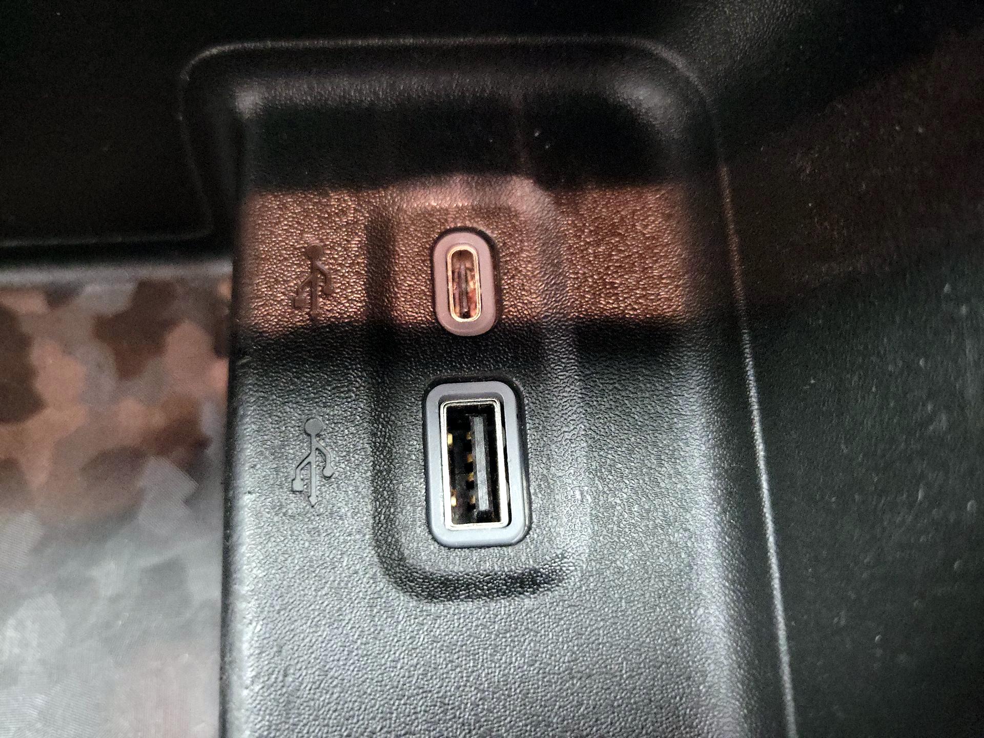 Thumbnail: 2023 Chevrolet Colorado - 18