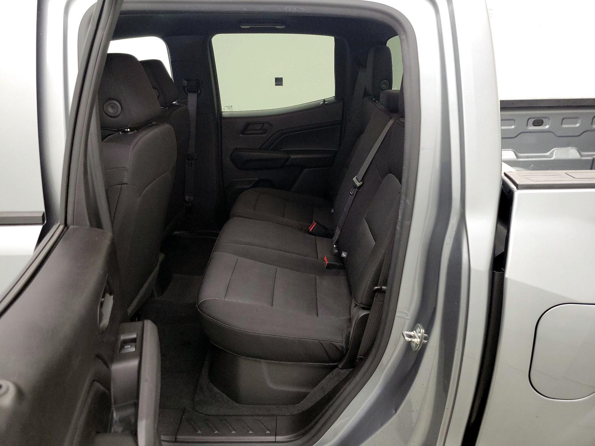 Thumbnail: 2023 Chevrolet Colorado - 19