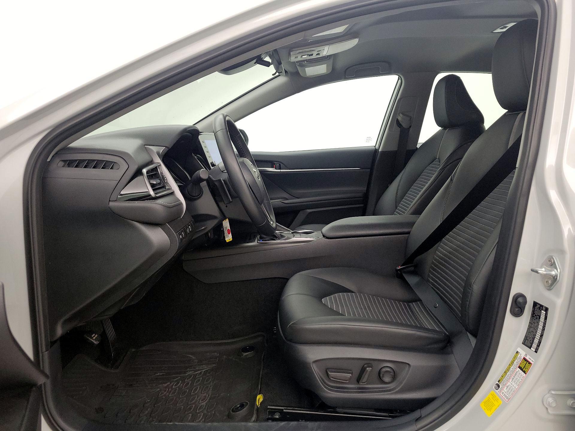 Thumbnail: 2023 Toyota Camry - 11