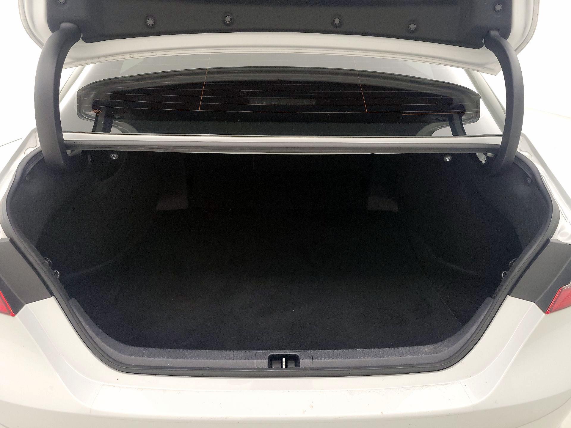 Thumbnail: 2023 Toyota Camry - 20