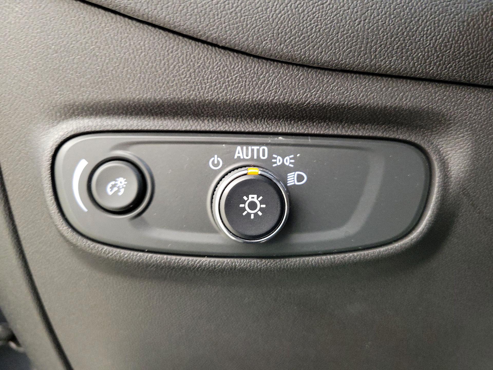 Thumbnail: 2023 Chevrolet Equinox - 13