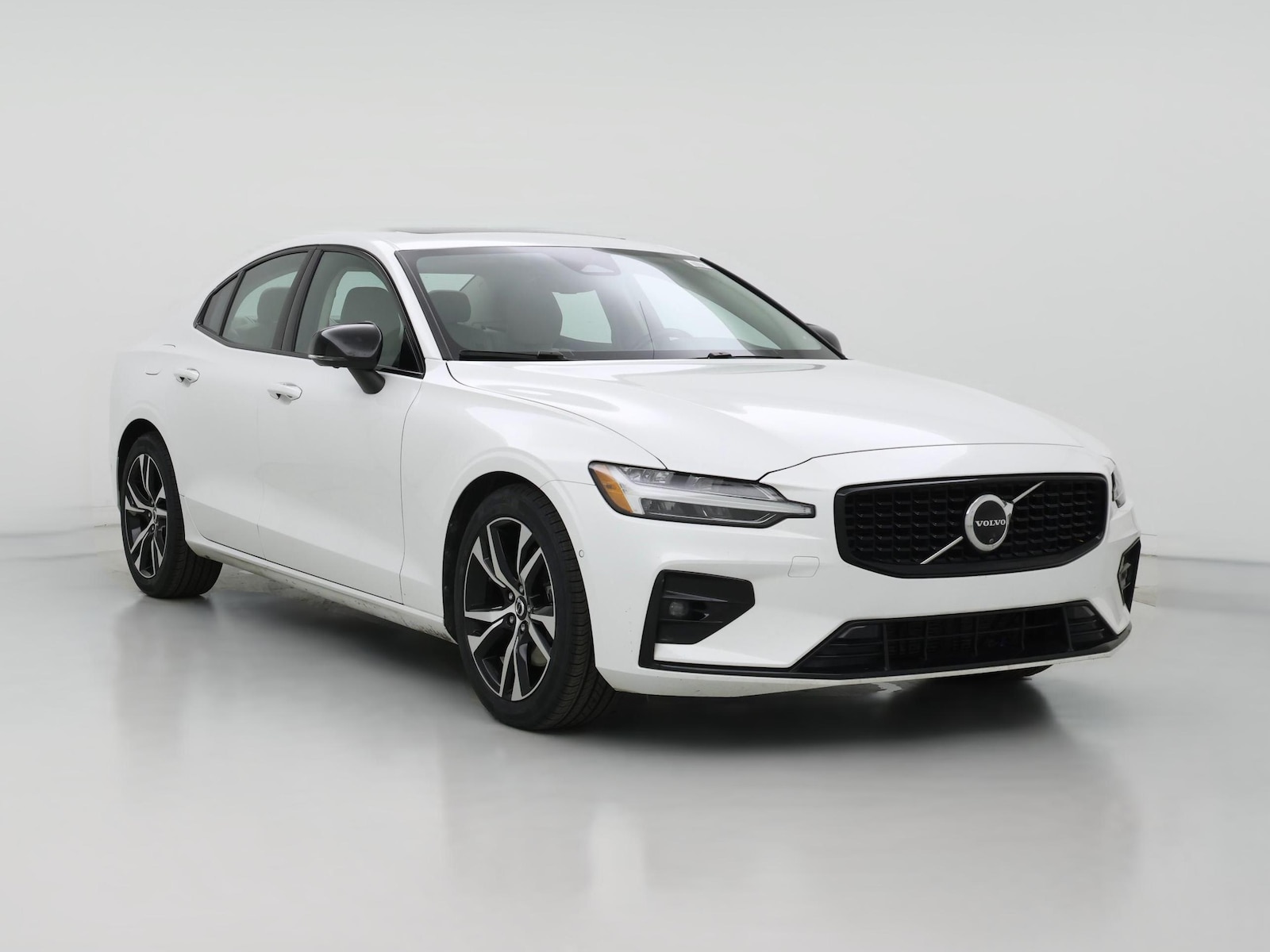 2025 Volvo S60 Plus