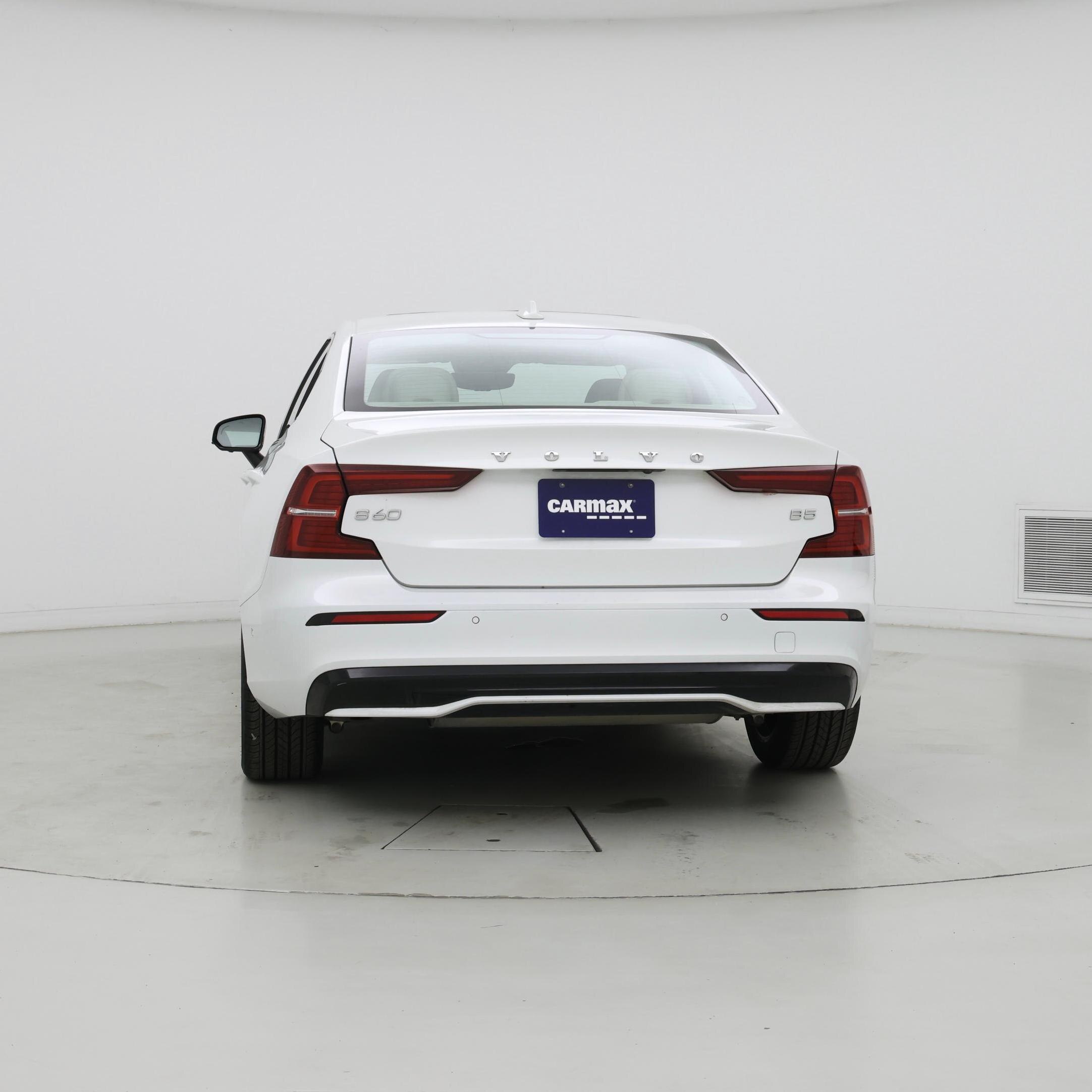 Thumbnail: 2025 Volvo S60 - 6