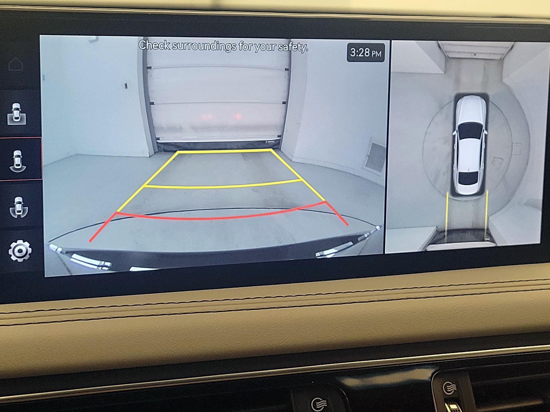 Thumbnail: 2023 Genesis G70 - 15