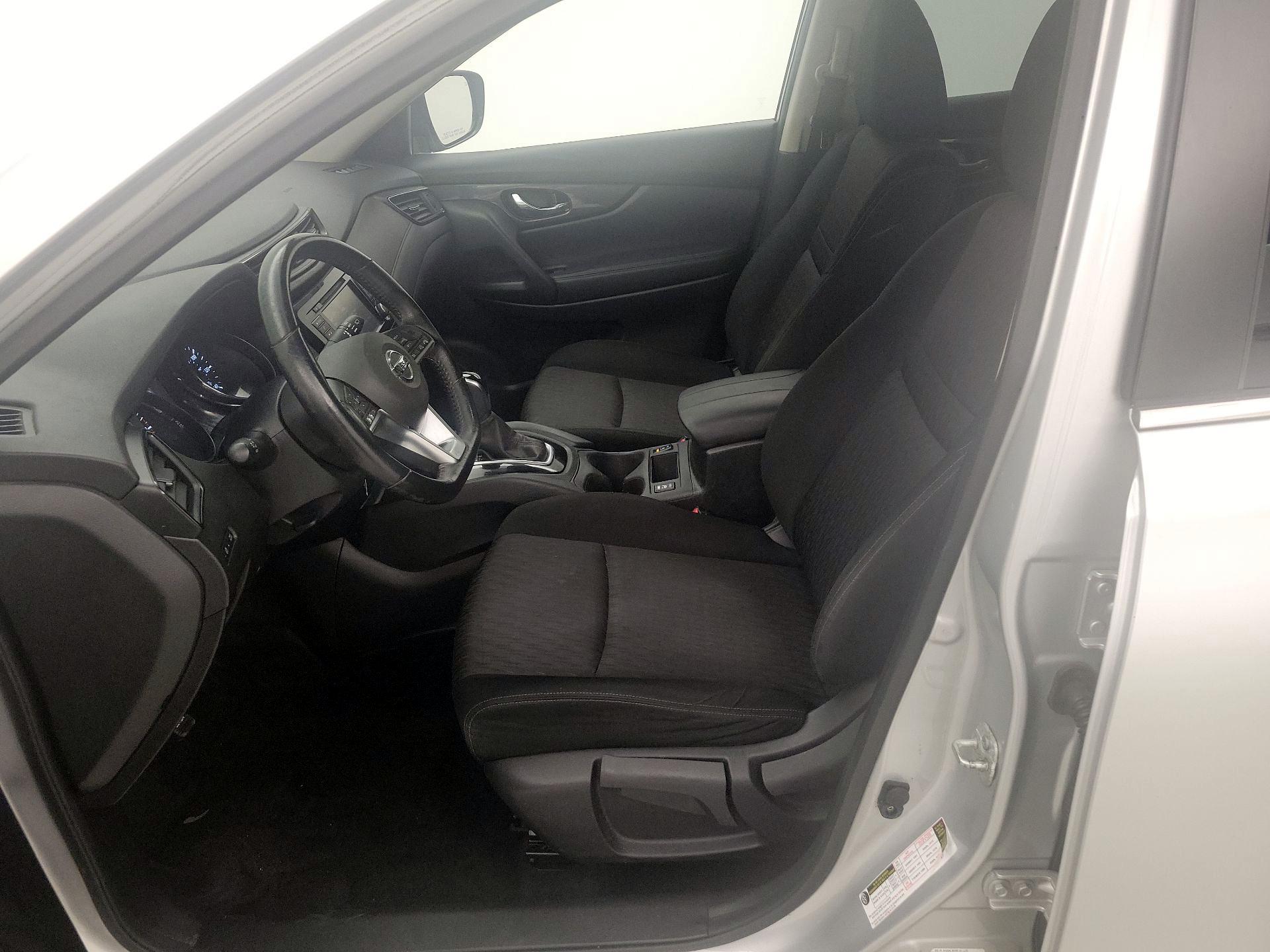 Thumbnail: 2020 Nissan Rogue - 11