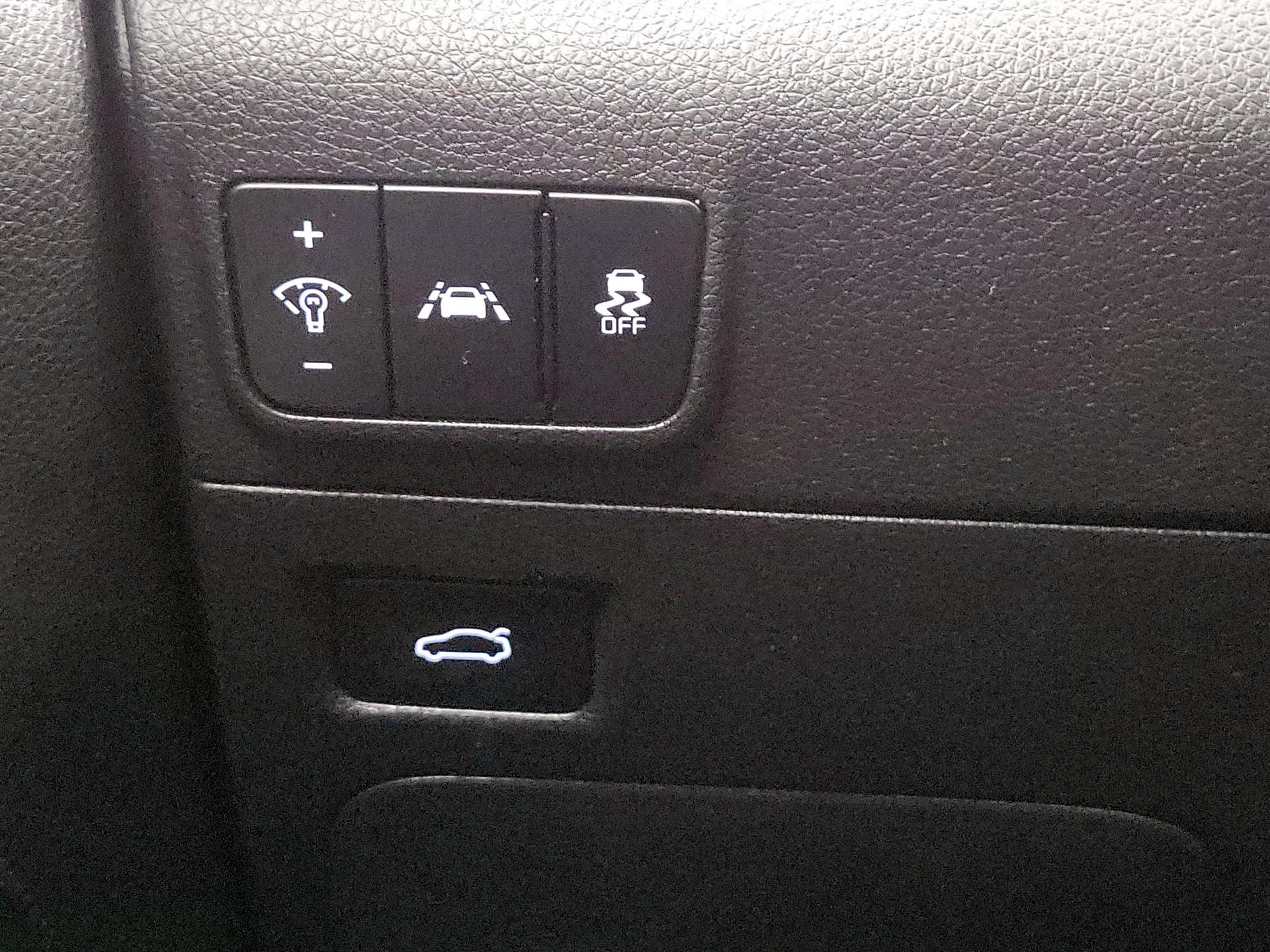 Thumbnail: 2023 Kia K5 - 13