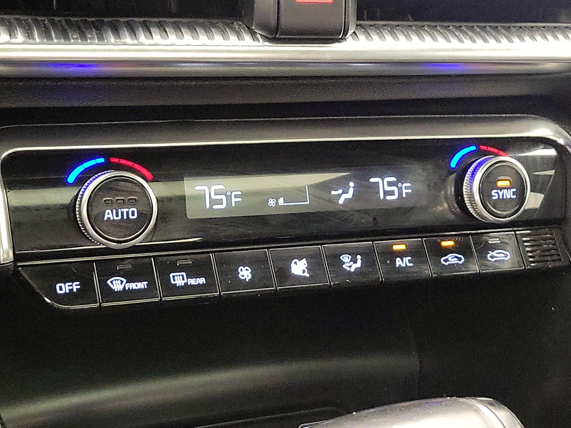 Thumbnail: 2023 Kia K5 - 17