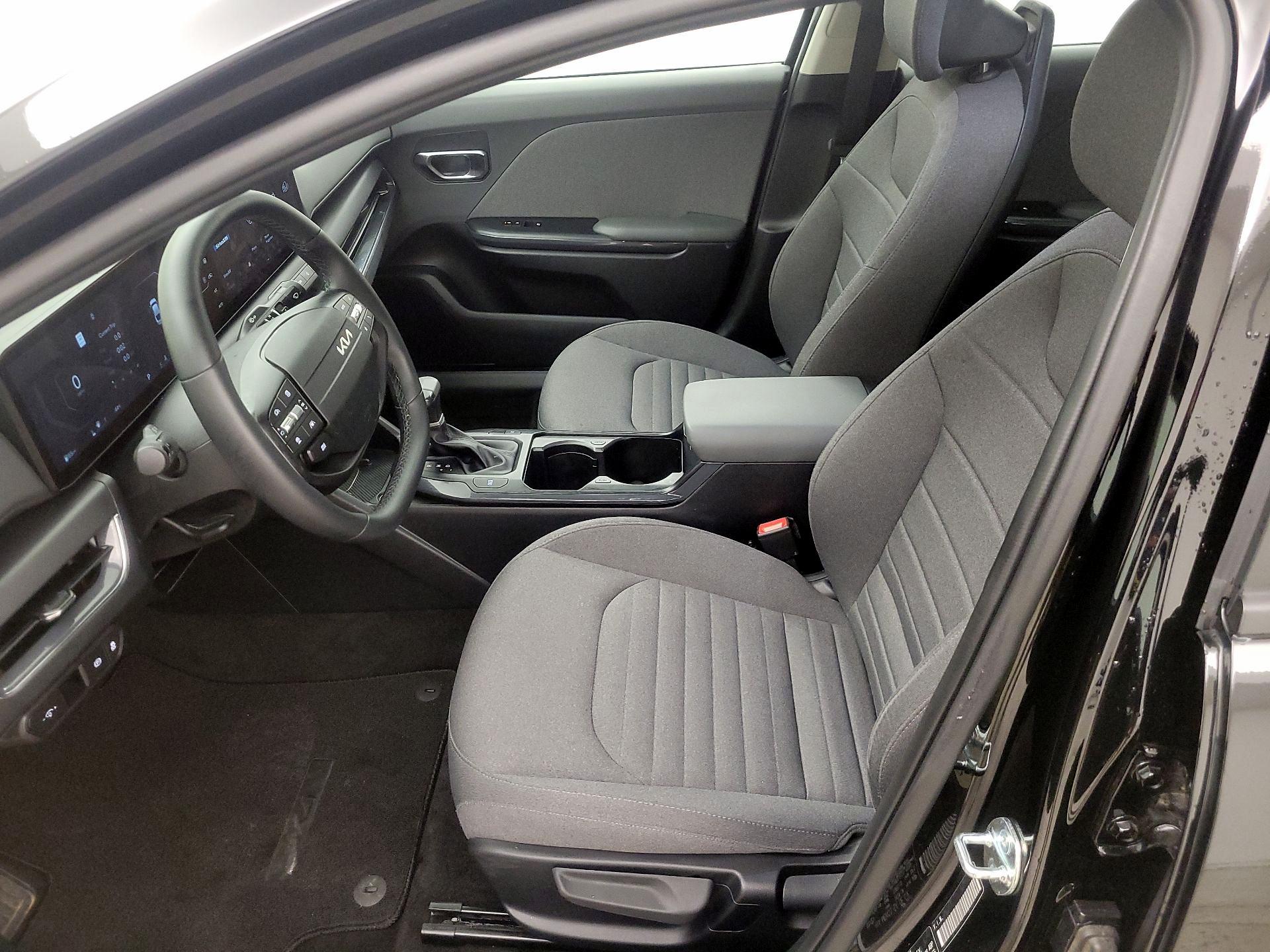 Thumbnail: 2025 Kia K4 - 11