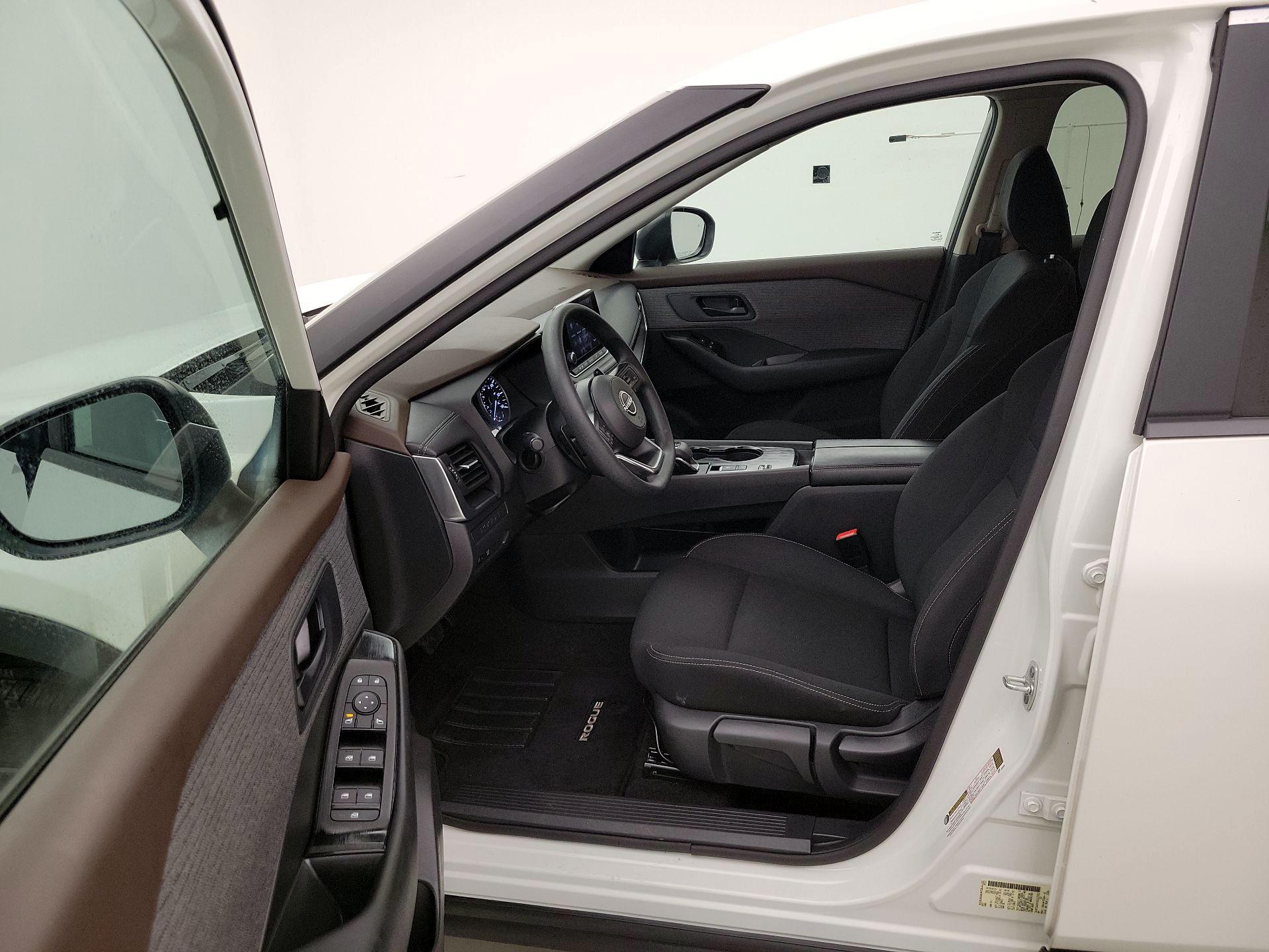 Thumbnail: 2023 Nissan Rogue - 11