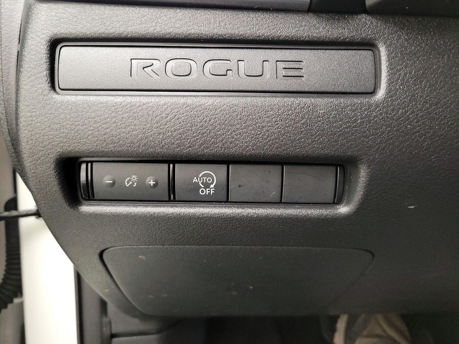 Thumbnail: 2023 Nissan Rogue - 13