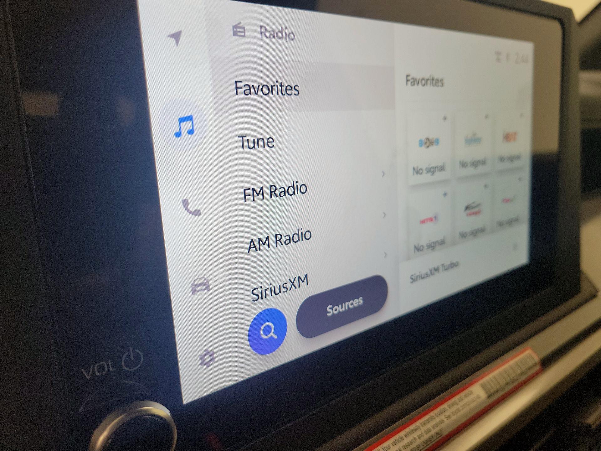 Thumbnail: 2024 Toyota Tacoma - 15