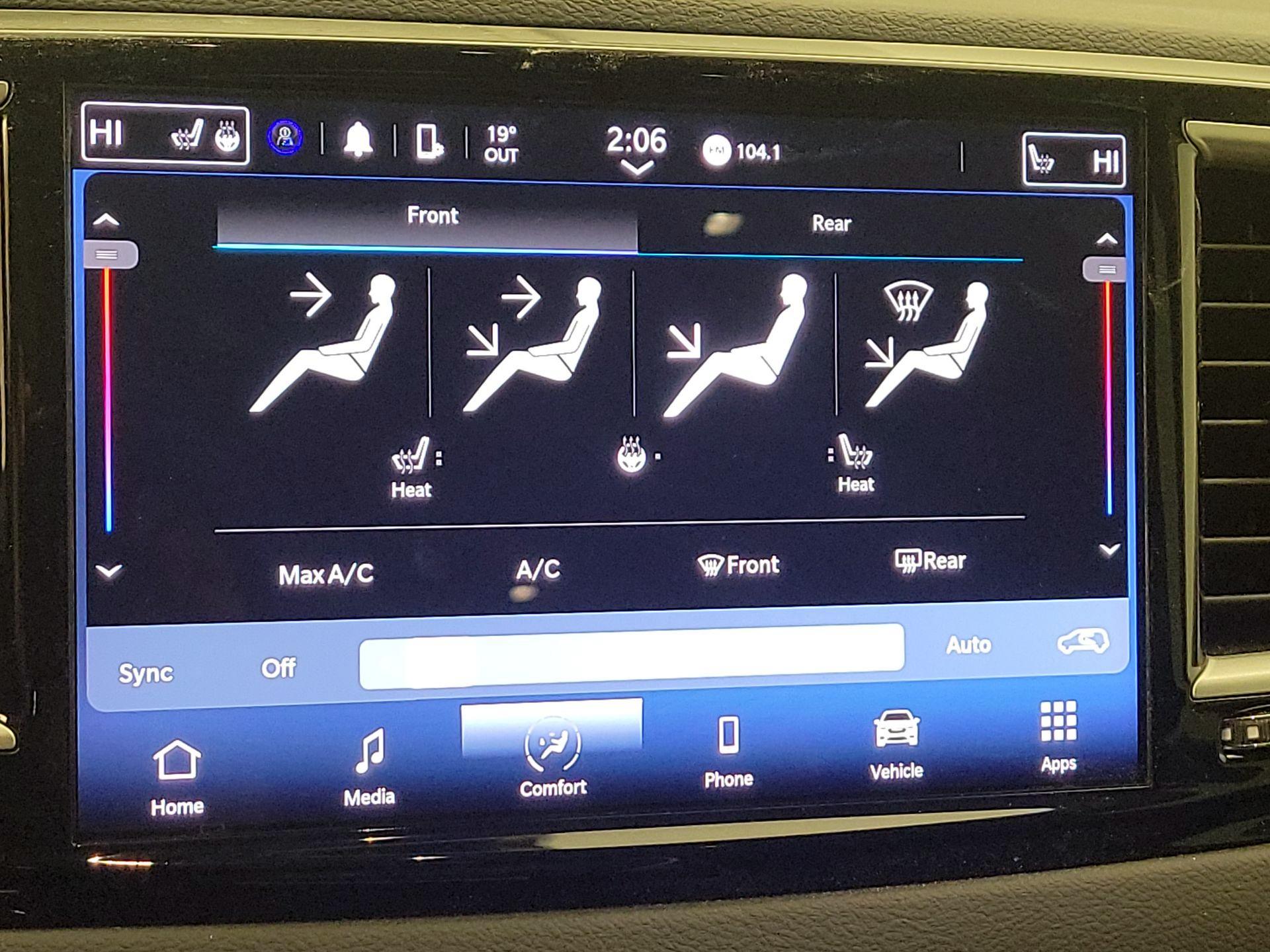 Thumbnail: 2024 Chrysler Pacifica - 16