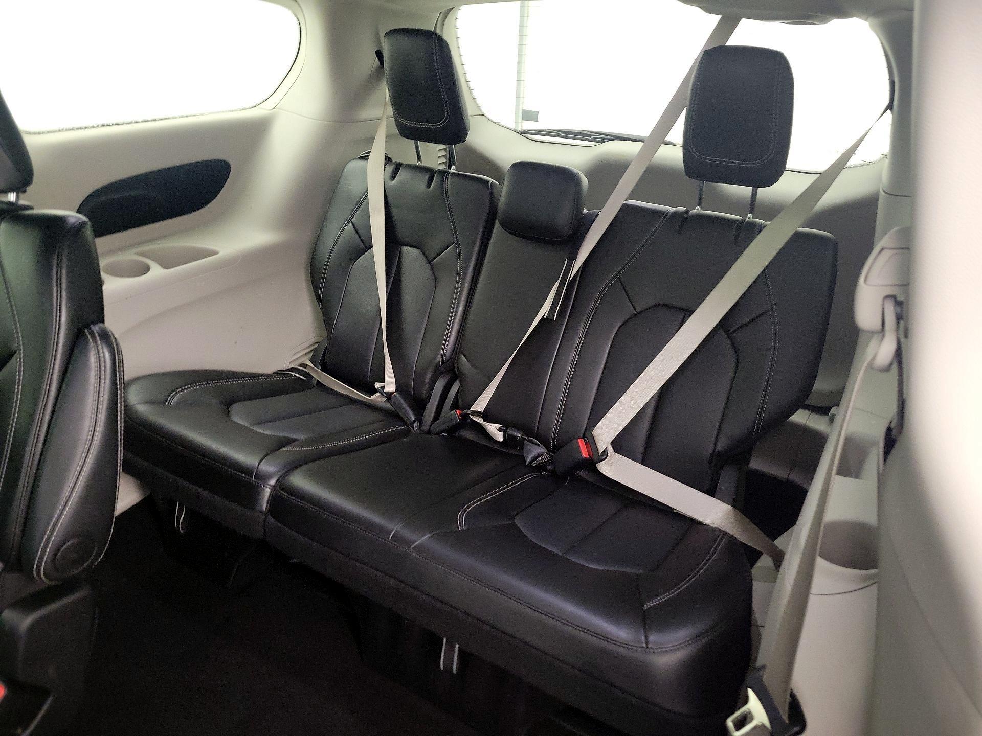 Thumbnail: 2024 Chrysler Pacifica - 20