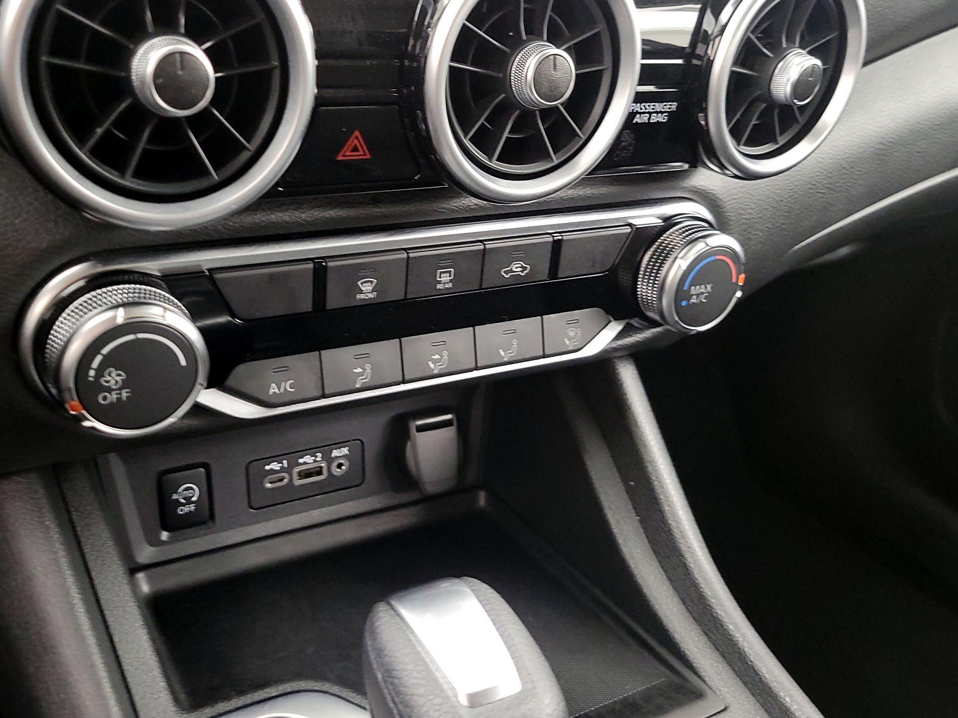 Thumbnail: 2025 Nissan Sentra - 16