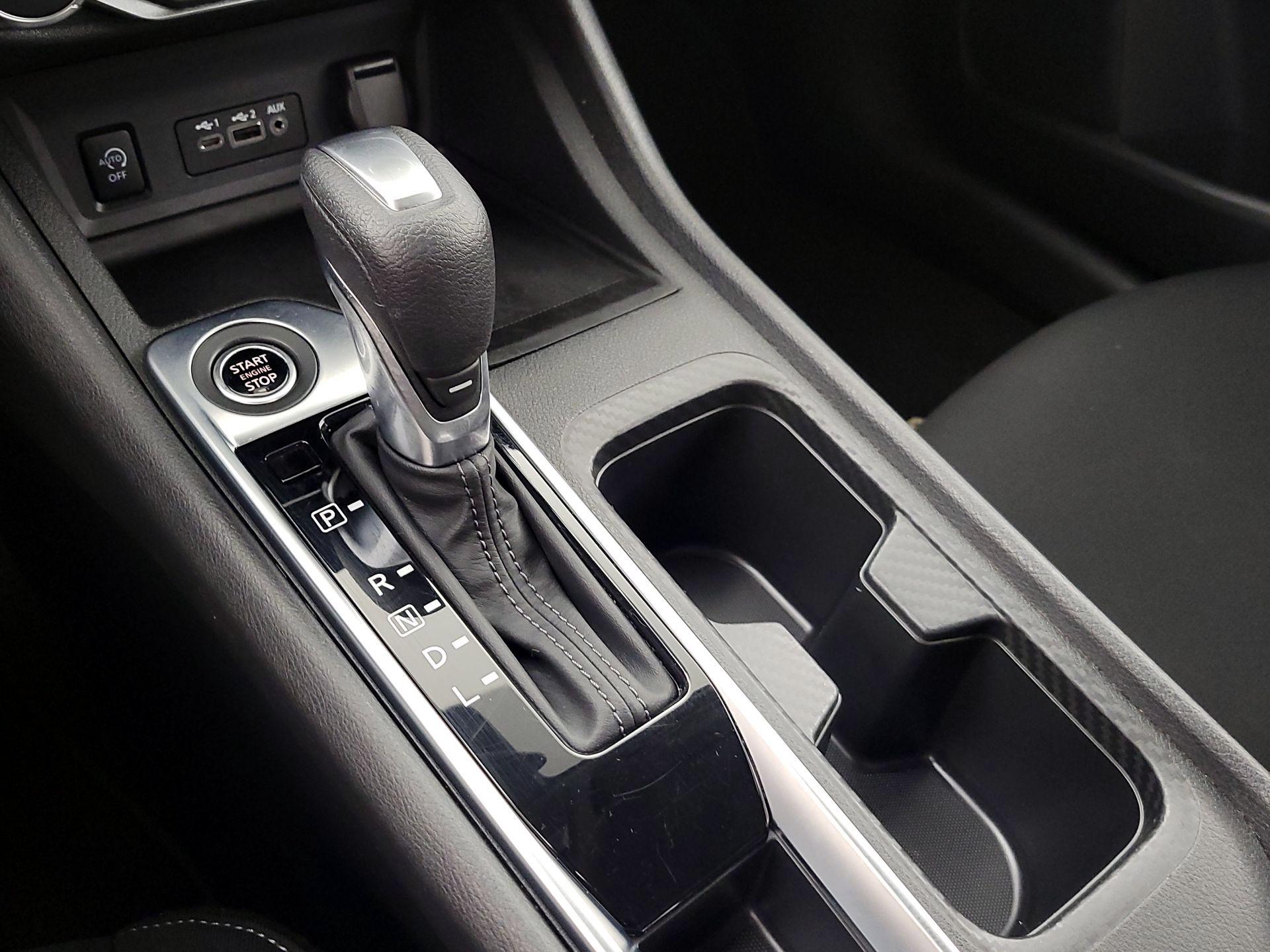 Thumbnail: 2025 Nissan Sentra - 17