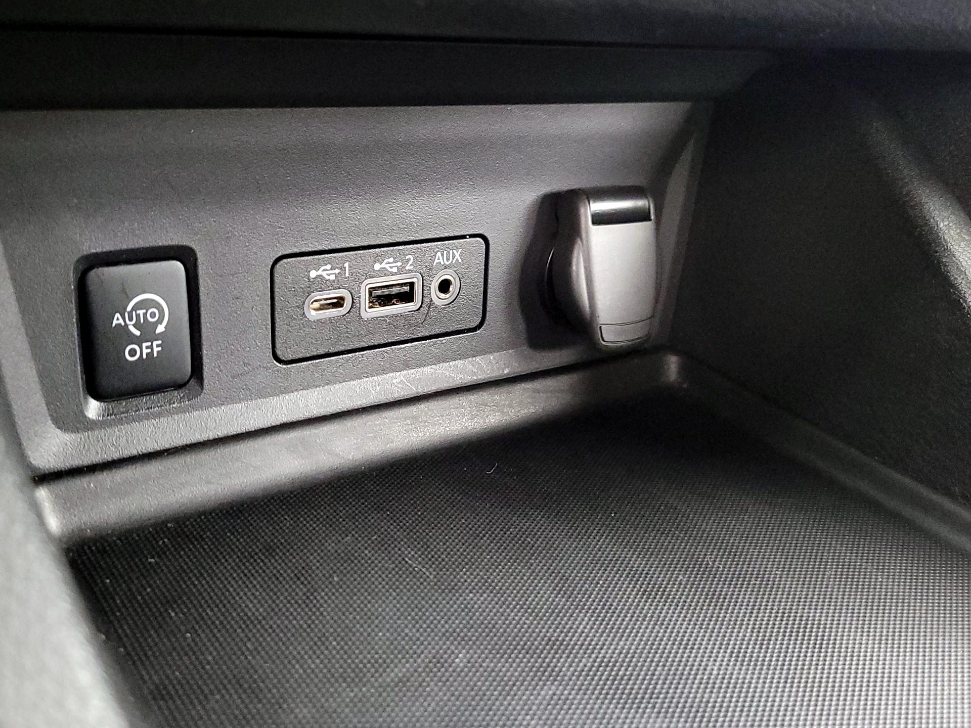 Thumbnail: 2025 Nissan Sentra - 18