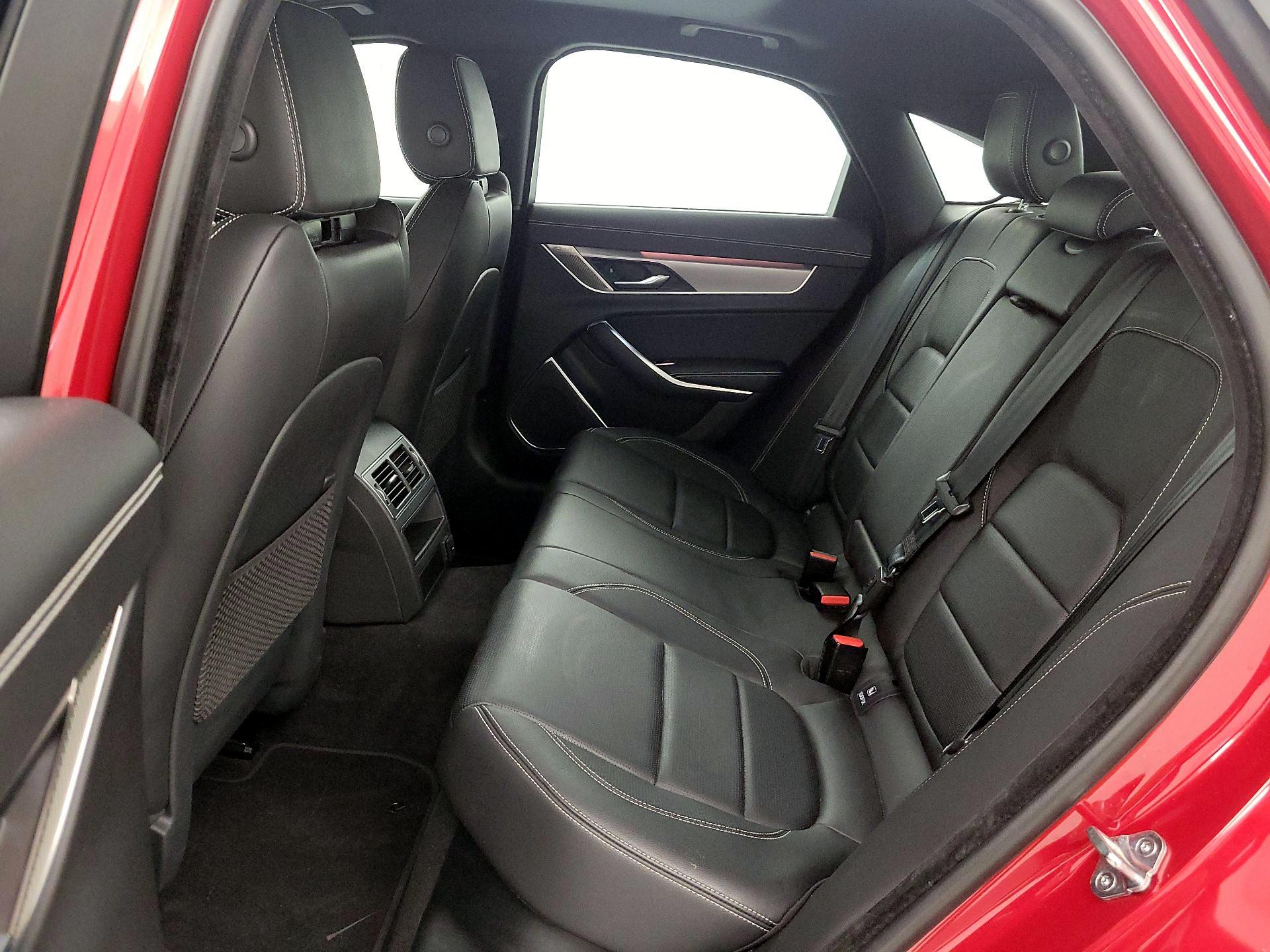 Thumbnail: 2022 Jaguar XF - 19