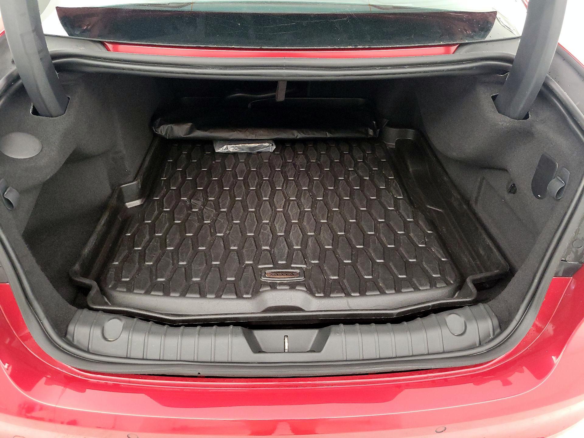 Thumbnail: 2022 Jaguar XF - 20