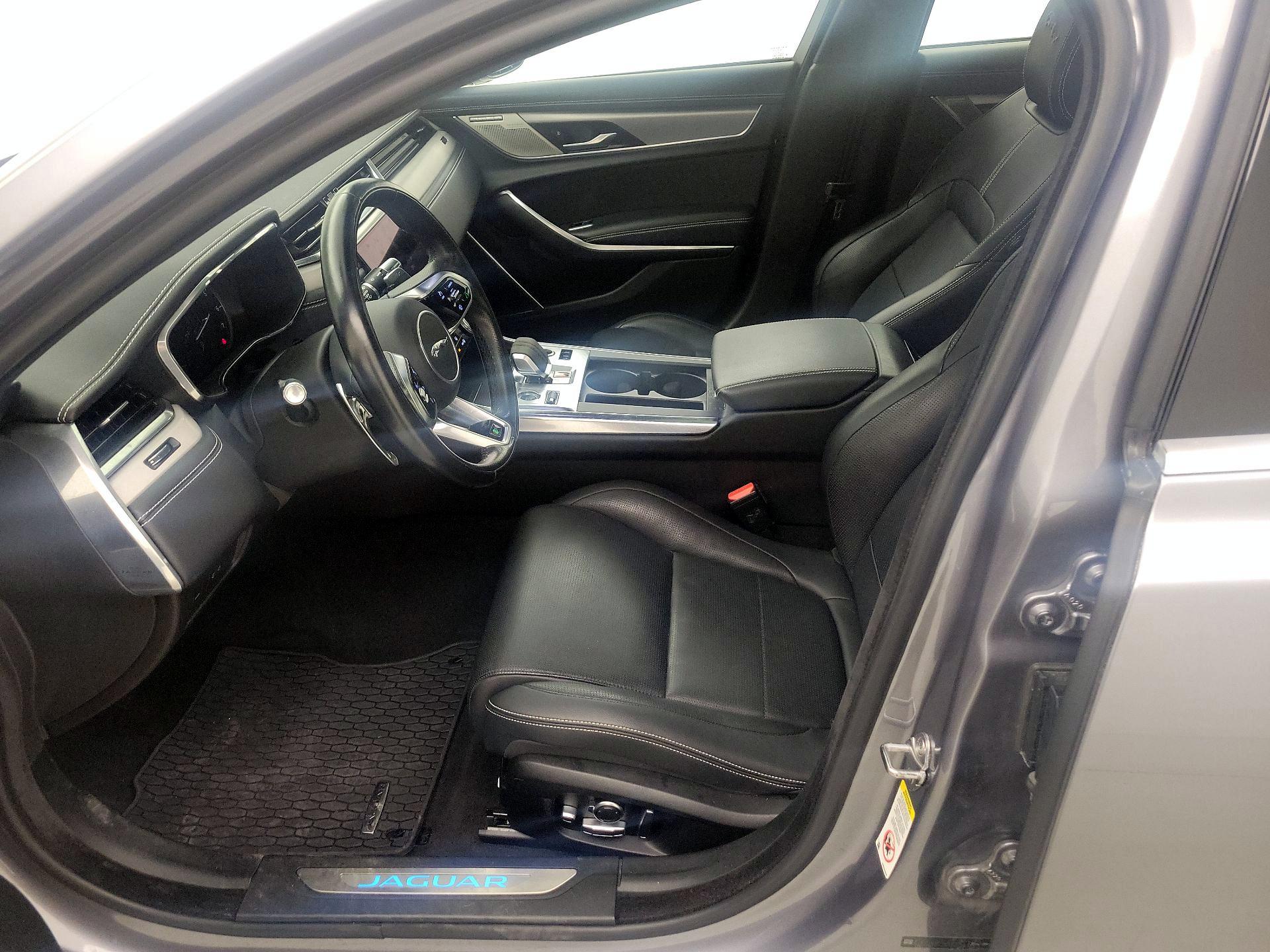 Thumbnail: 2022 Jaguar XF - 11