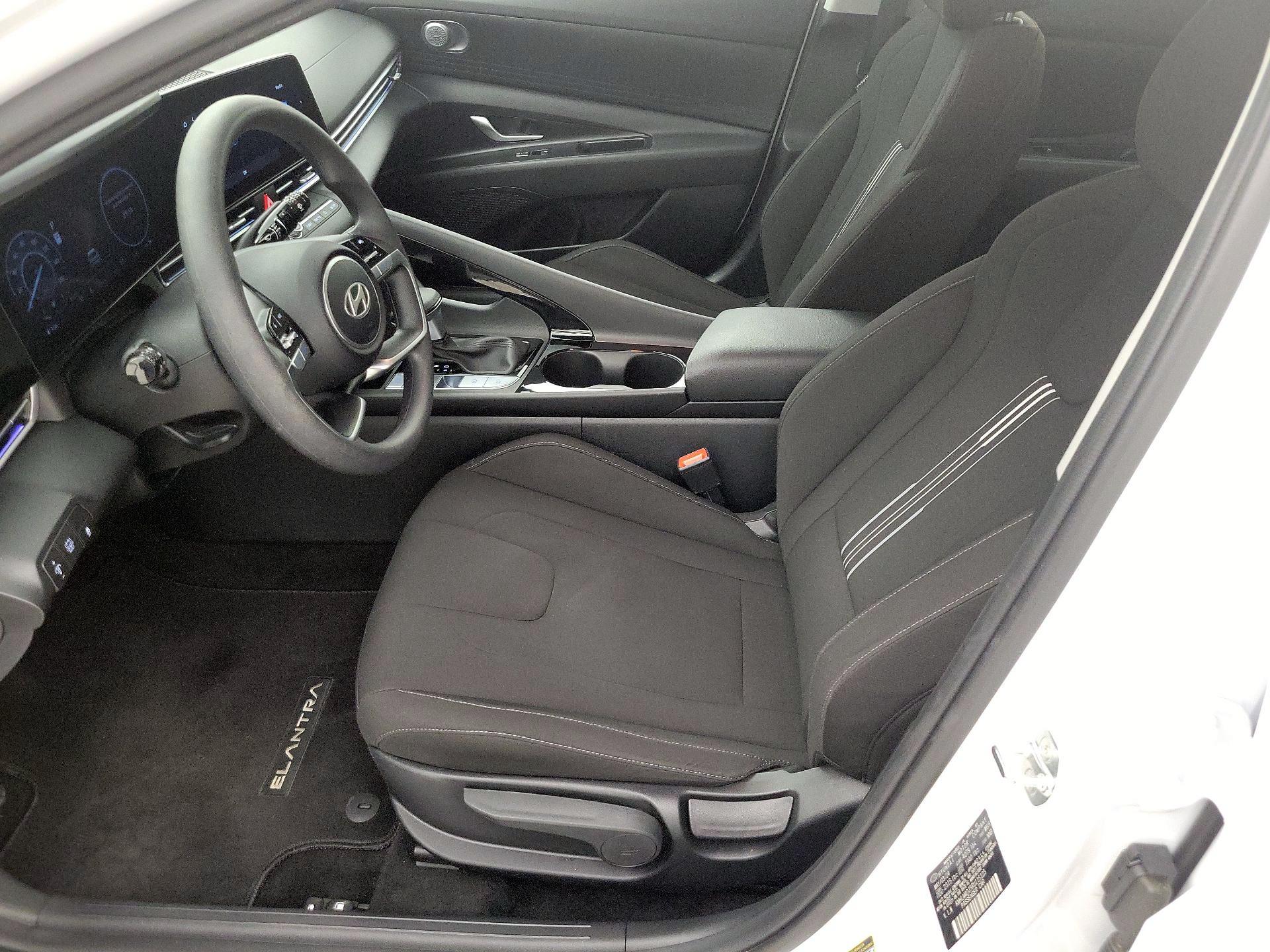 Thumbnail: 2024 Hyundai Elantra - 11