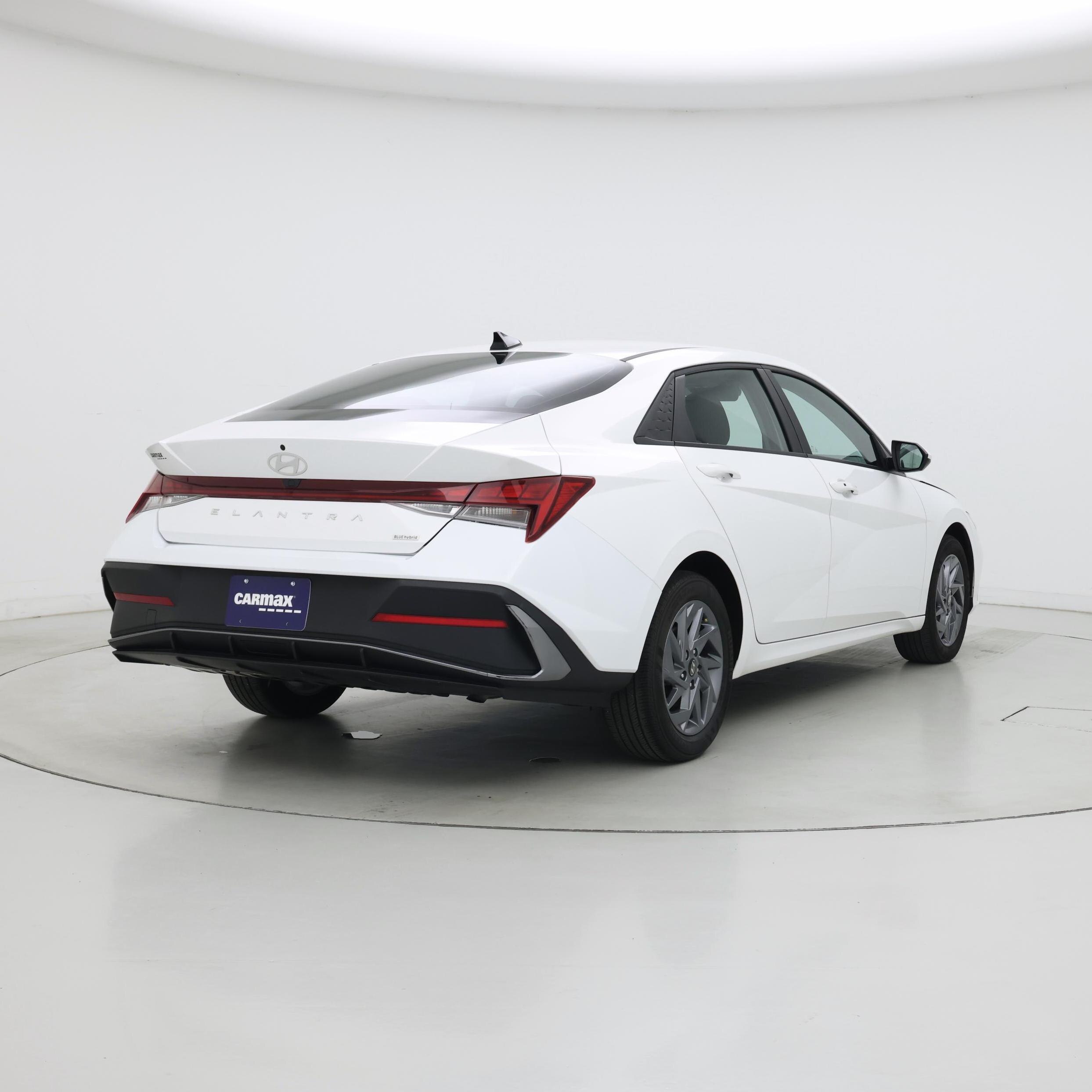 Thumbnail: 2024 Hyundai Elantra - 8