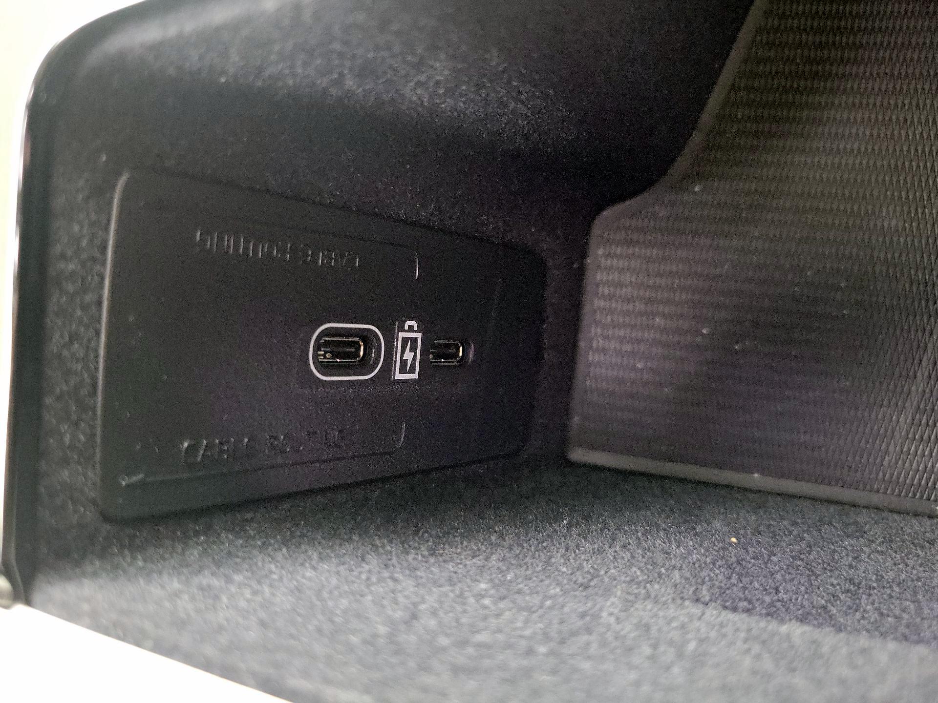 Thumbnail: 2023 Volvo XC90 - 19