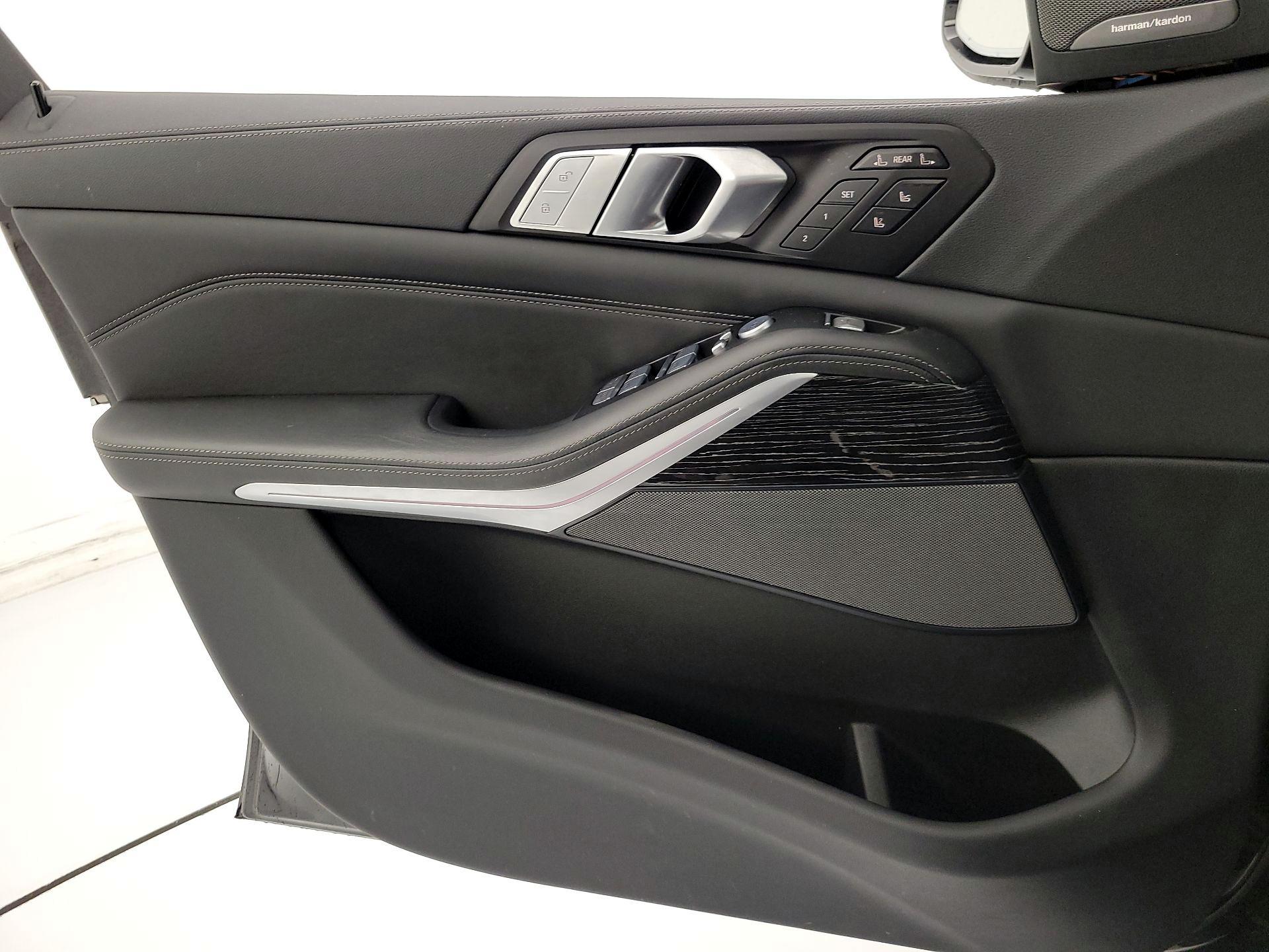 Thumbnail: 2022 BMW X7 - 12