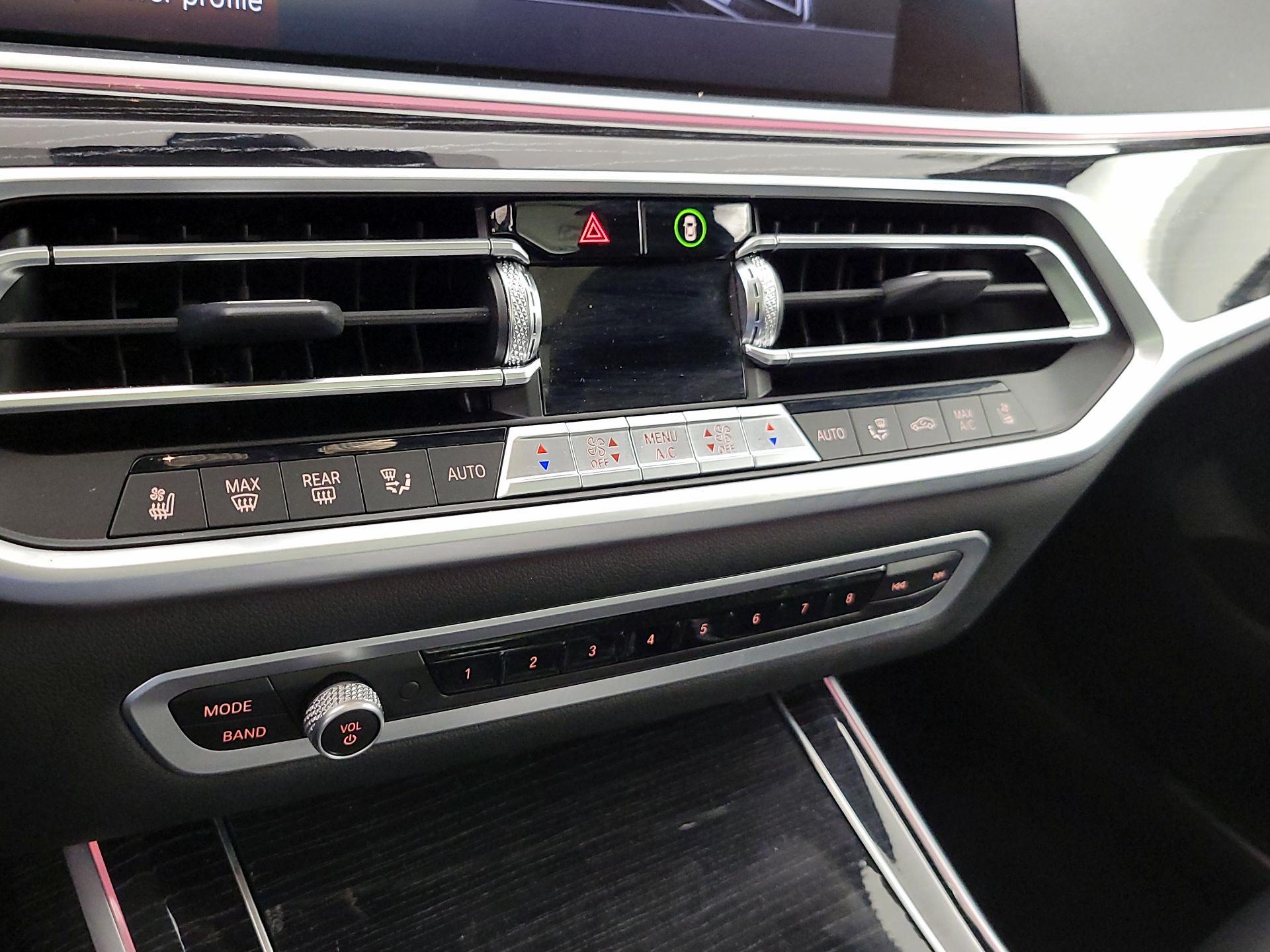 Thumbnail: 2022 BMW X7 - 17