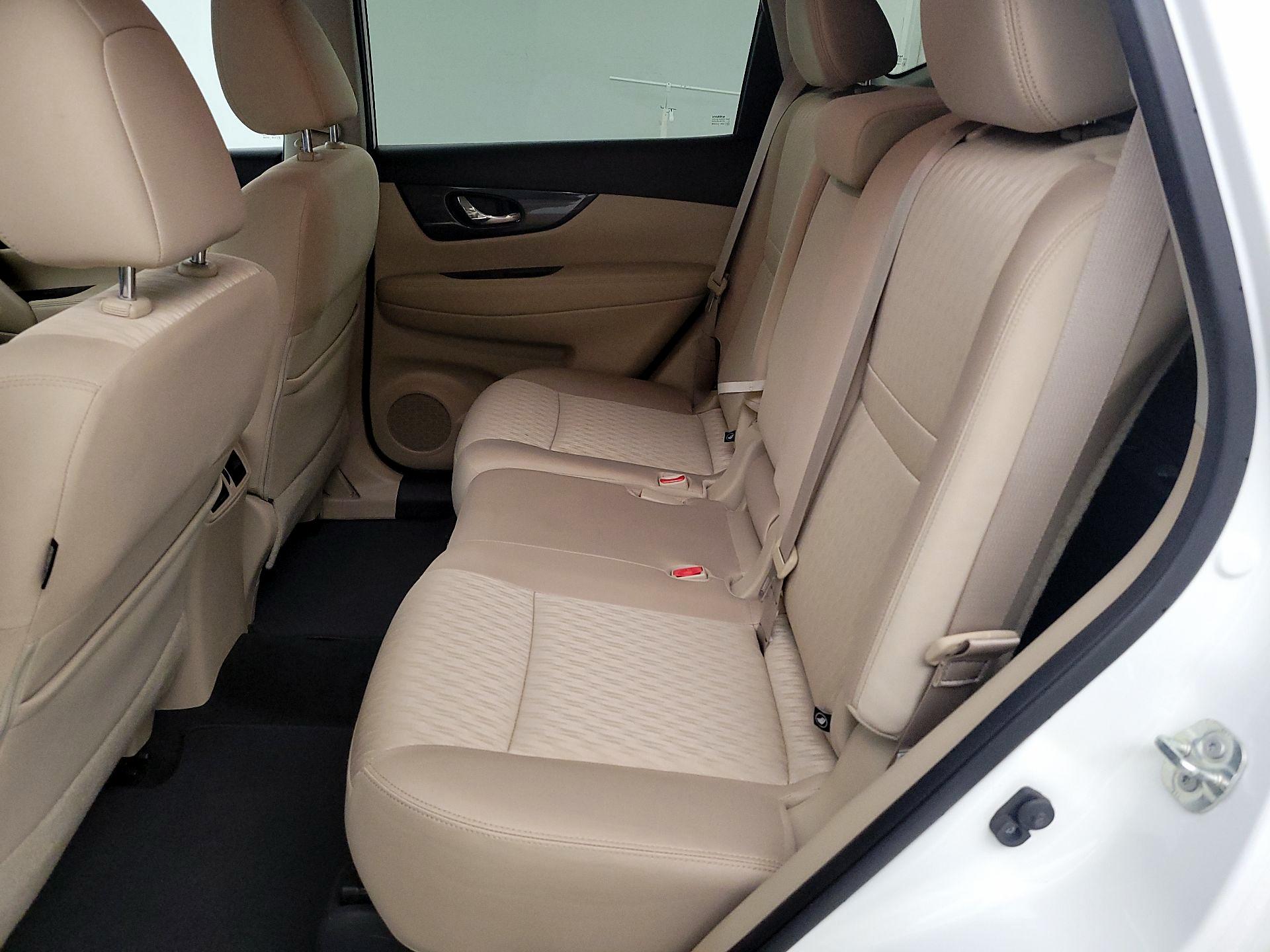 Thumbnail: 2018 Nissan Rogue - 20