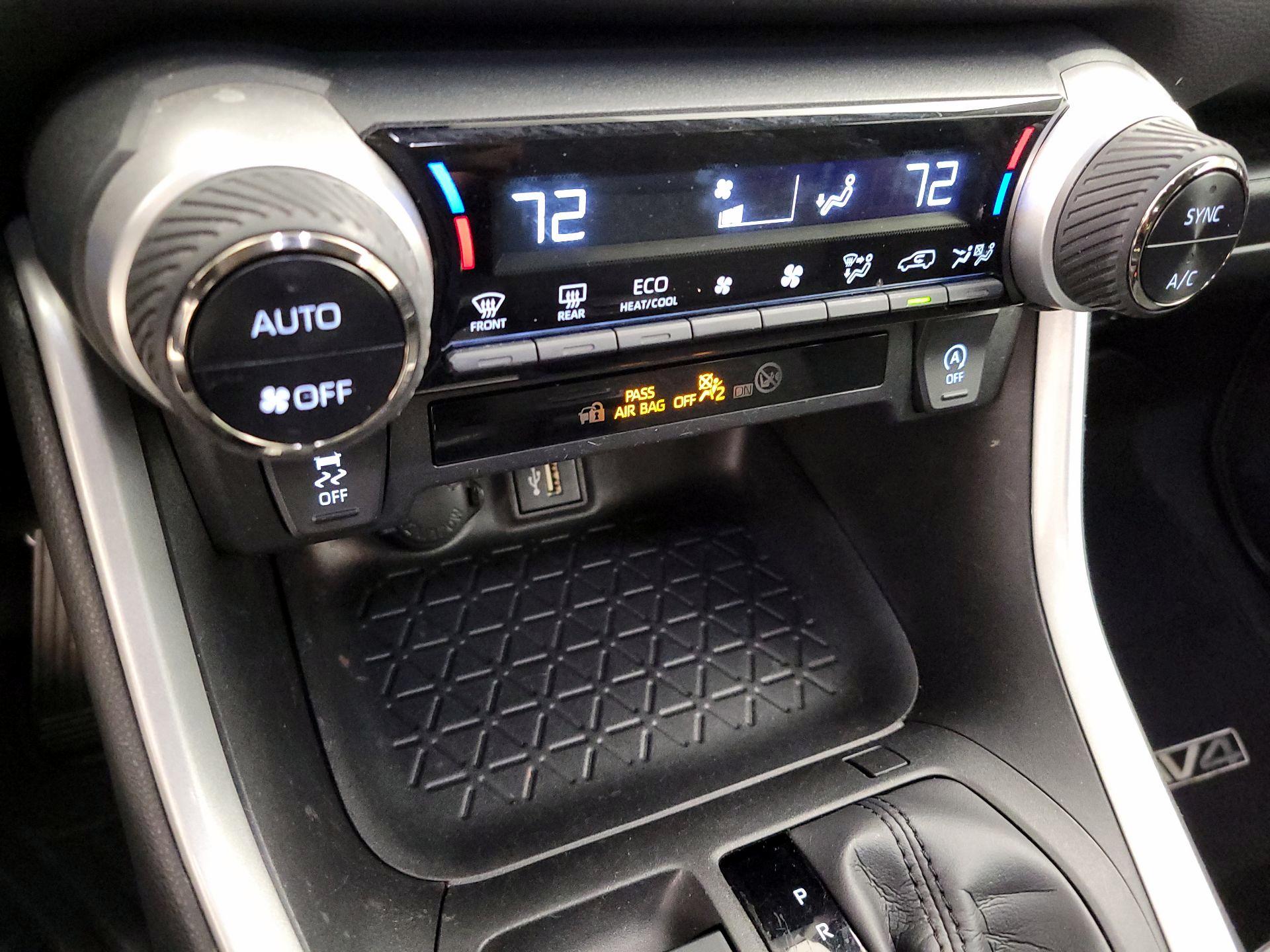 Thumbnail: 2023 Toyota RAV4 - 16