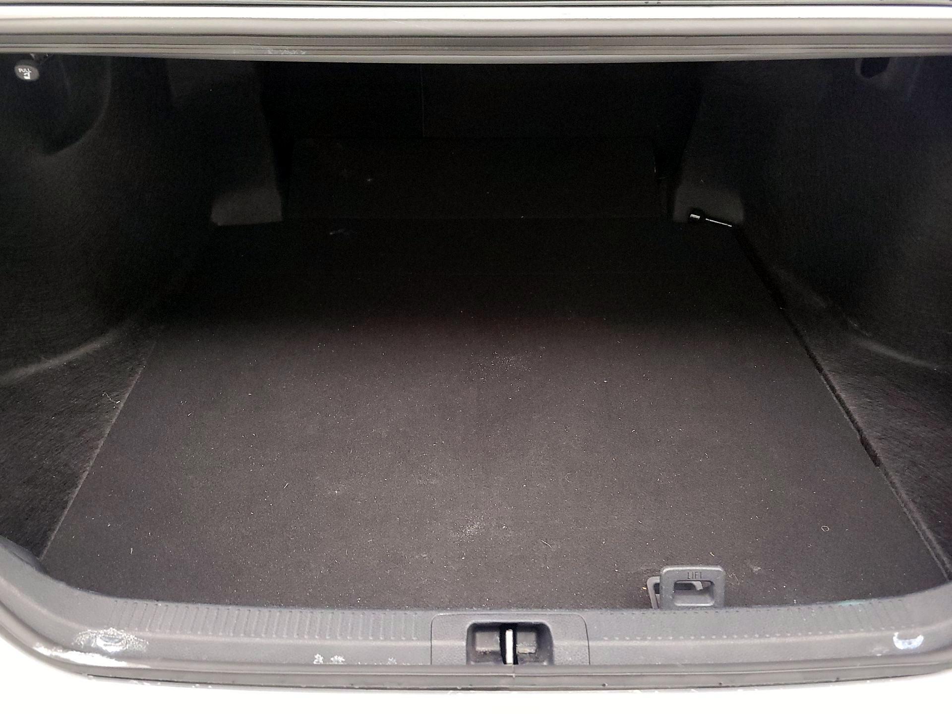 Thumbnail: 2023 Toyota Camry - 20