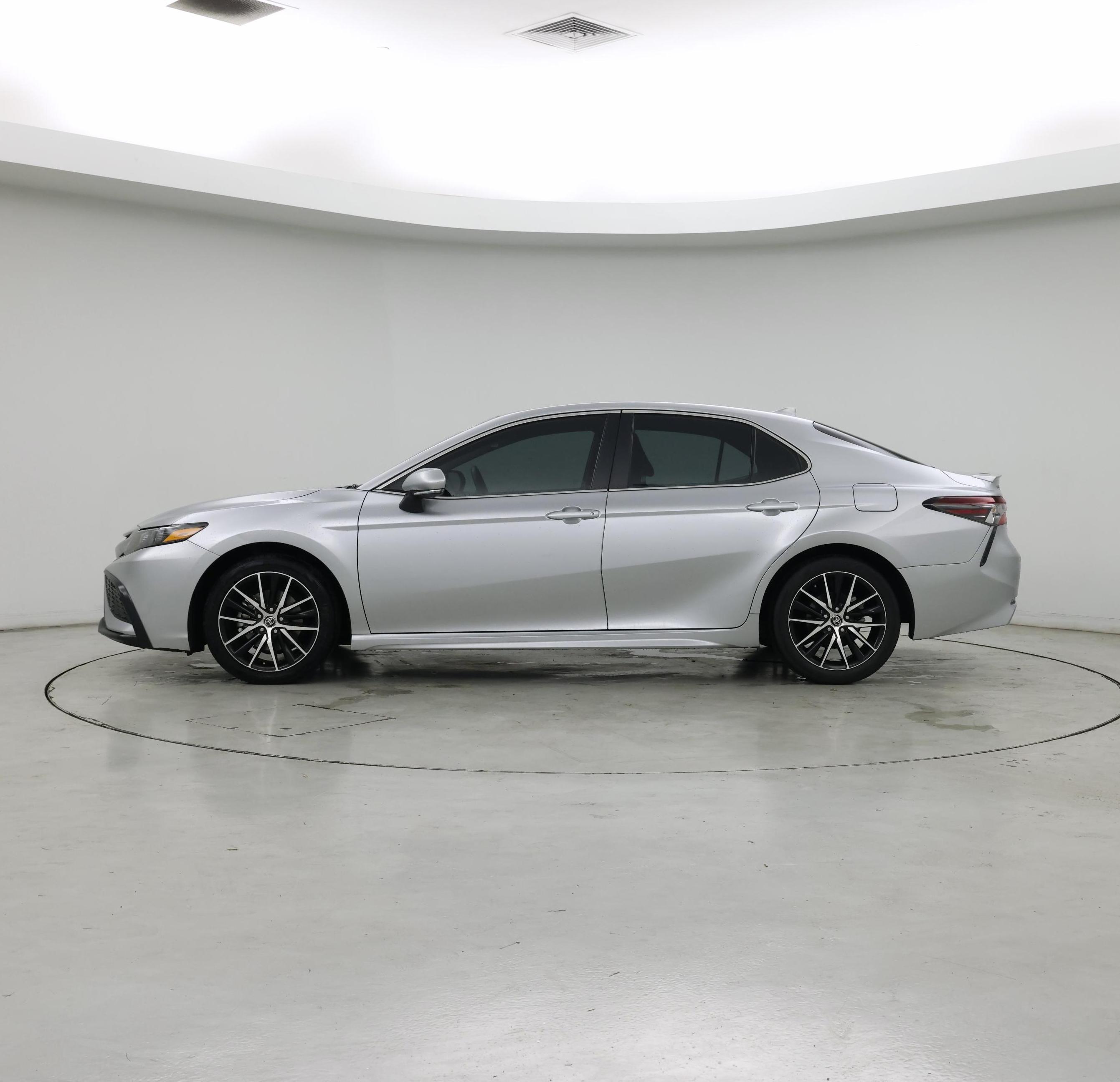 Thumbnail: 2023 Toyota Camry - 3