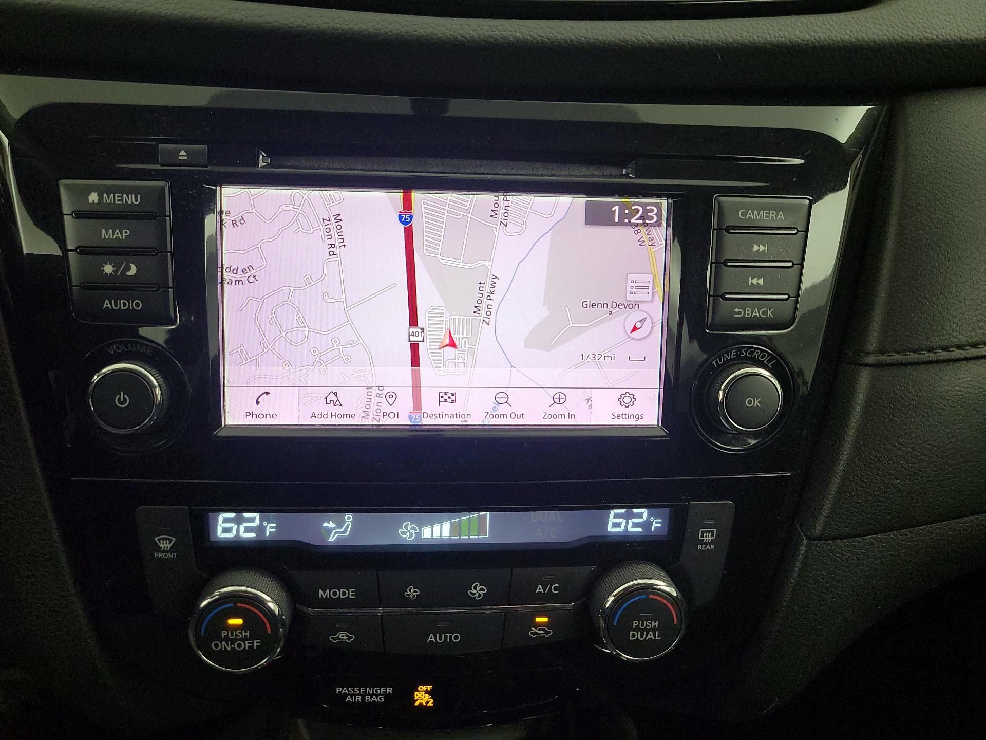 Thumbnail: 2018 Nissan Rogue - 14