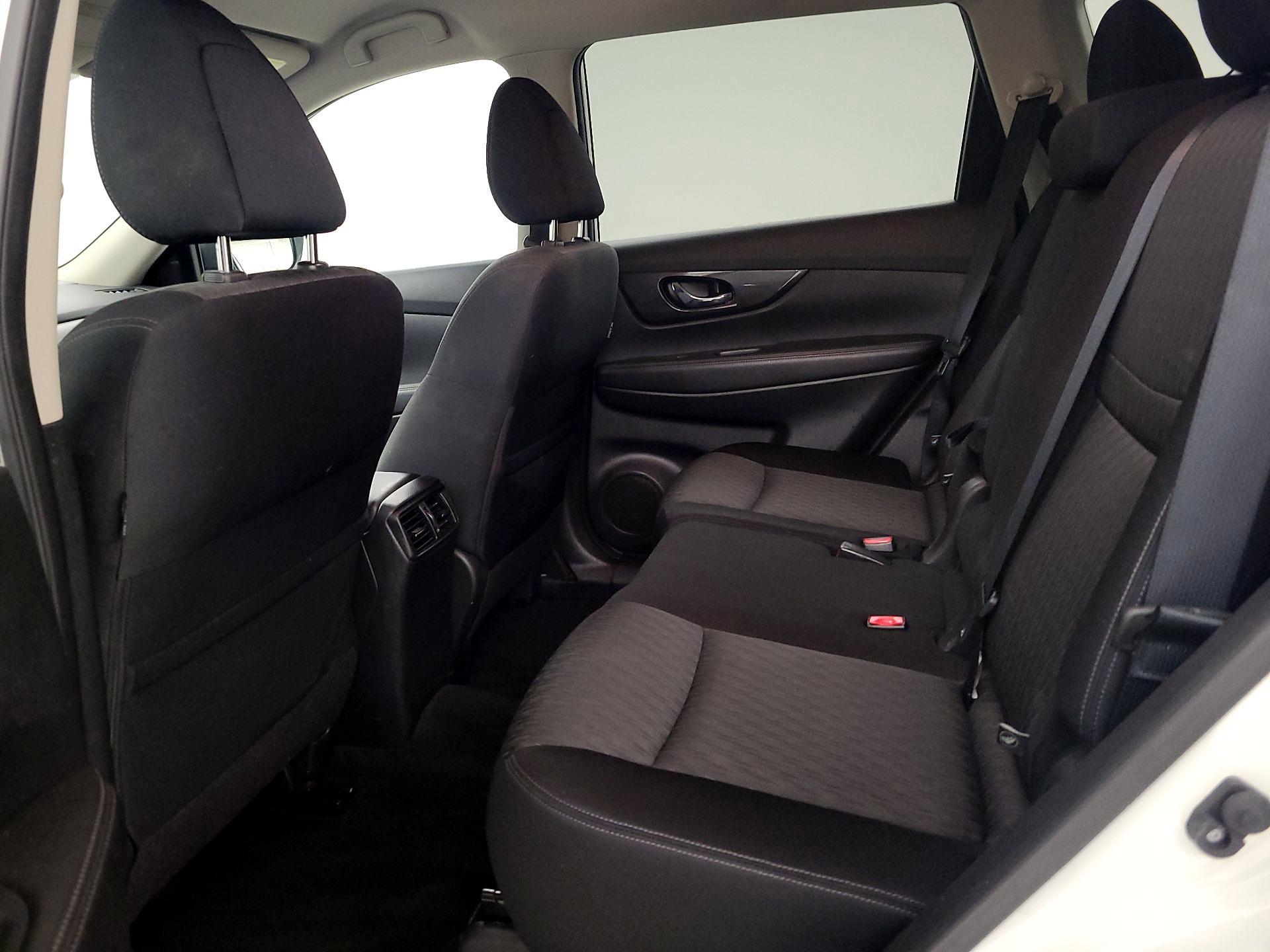 Thumbnail: 2018 Nissan Rogue - 20