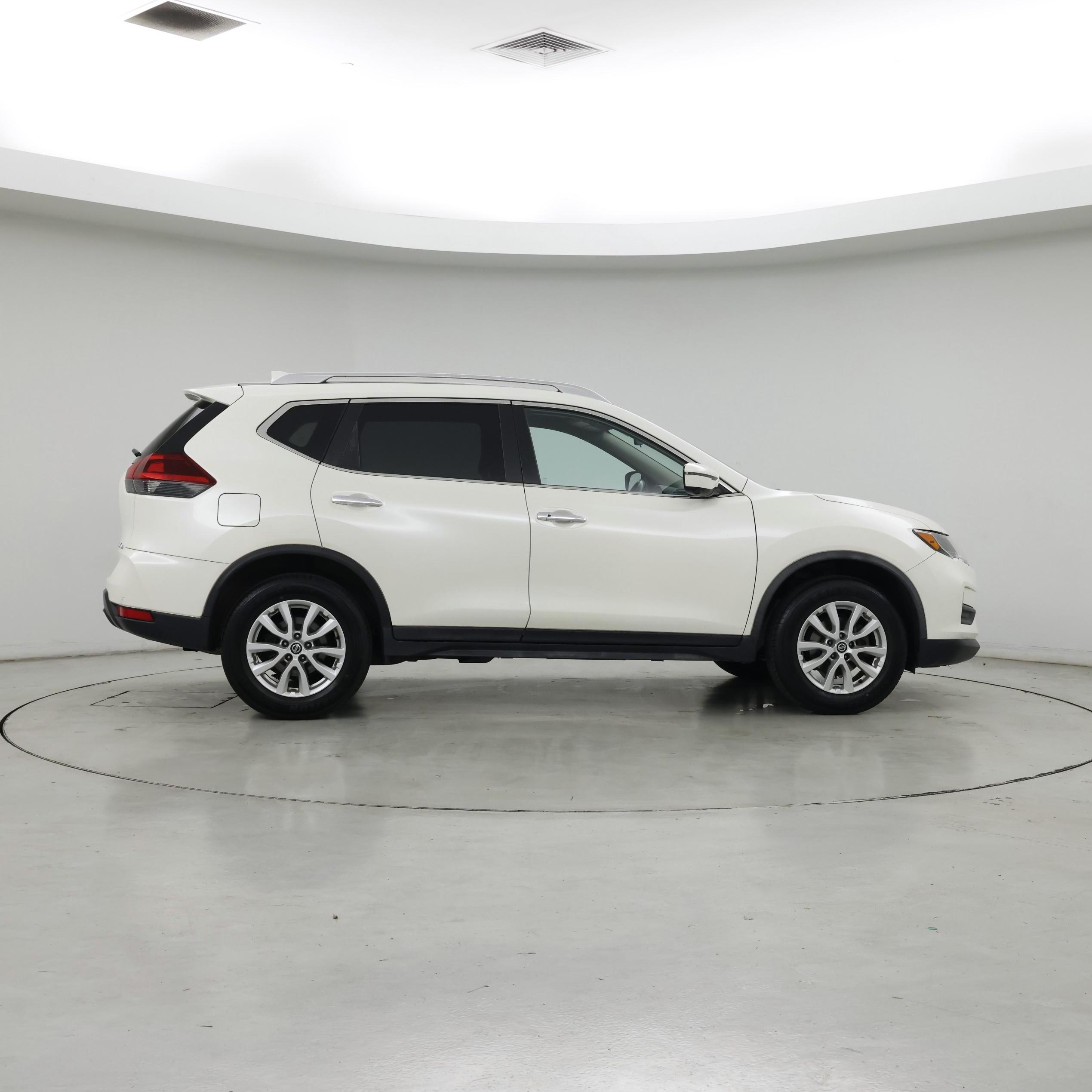 Thumbnail: 2018 Nissan Rogue - 7