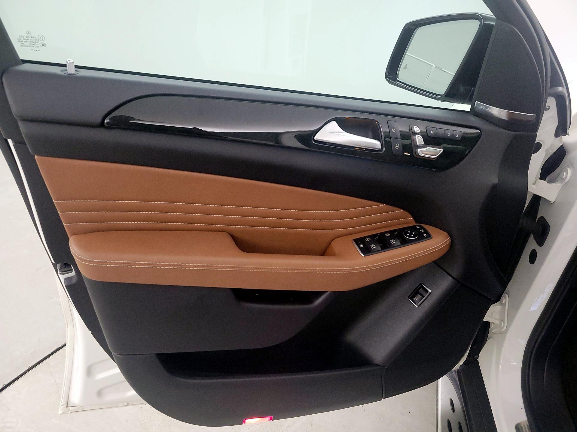 Thumbnail: 2019 Mercedes-Benz GLE - 12