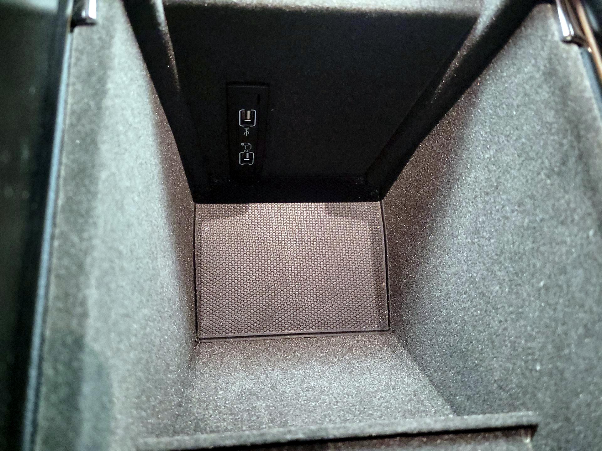 Thumbnail: 2019 Mercedes-Benz GLE - 19