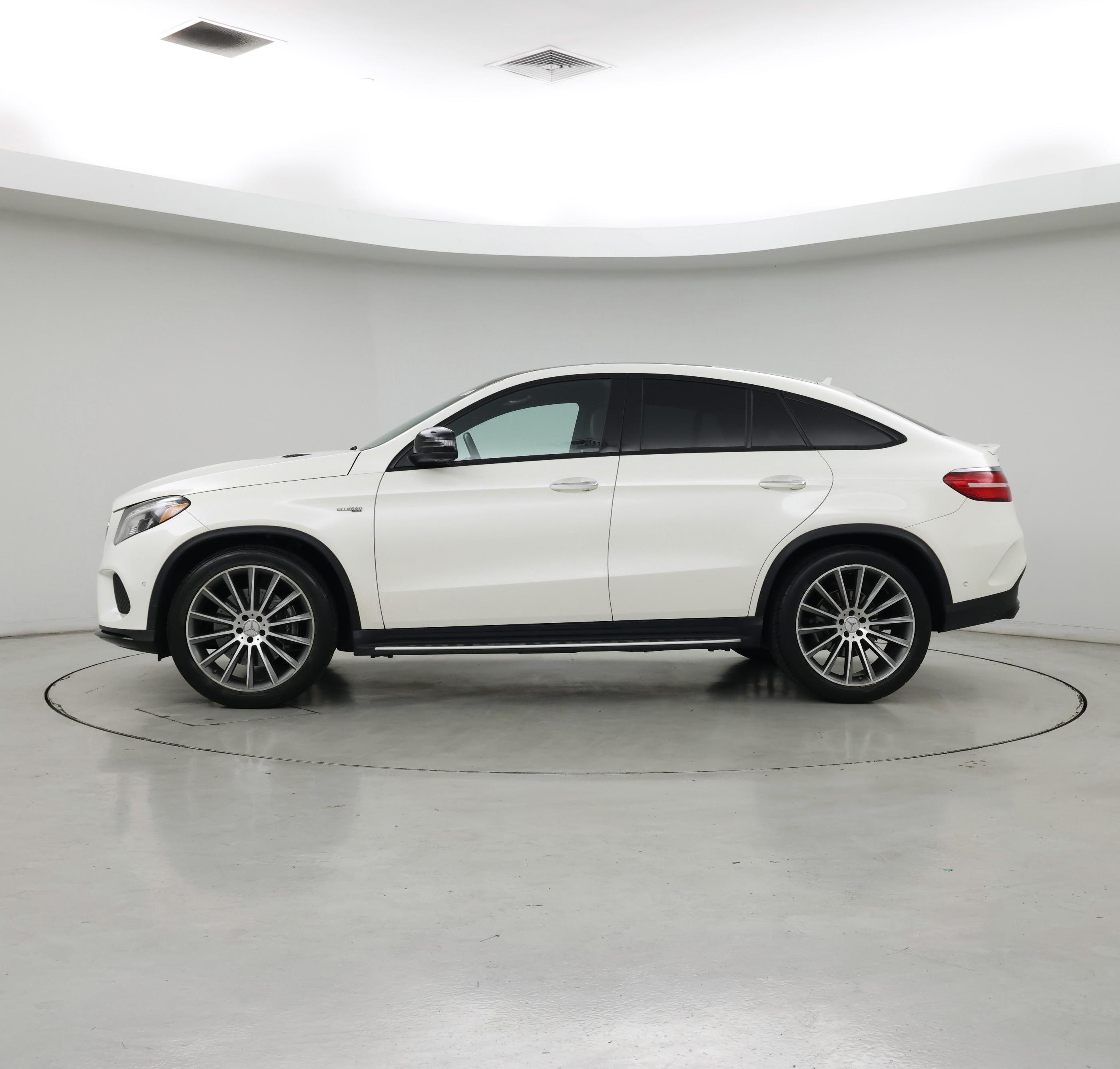 Thumbnail: 2019 Mercedes-Benz GLE - 3