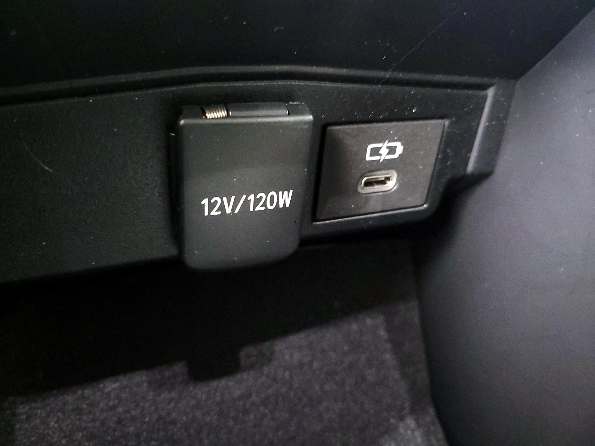 Thumbnail: 2024 Toyota Corolla - 18