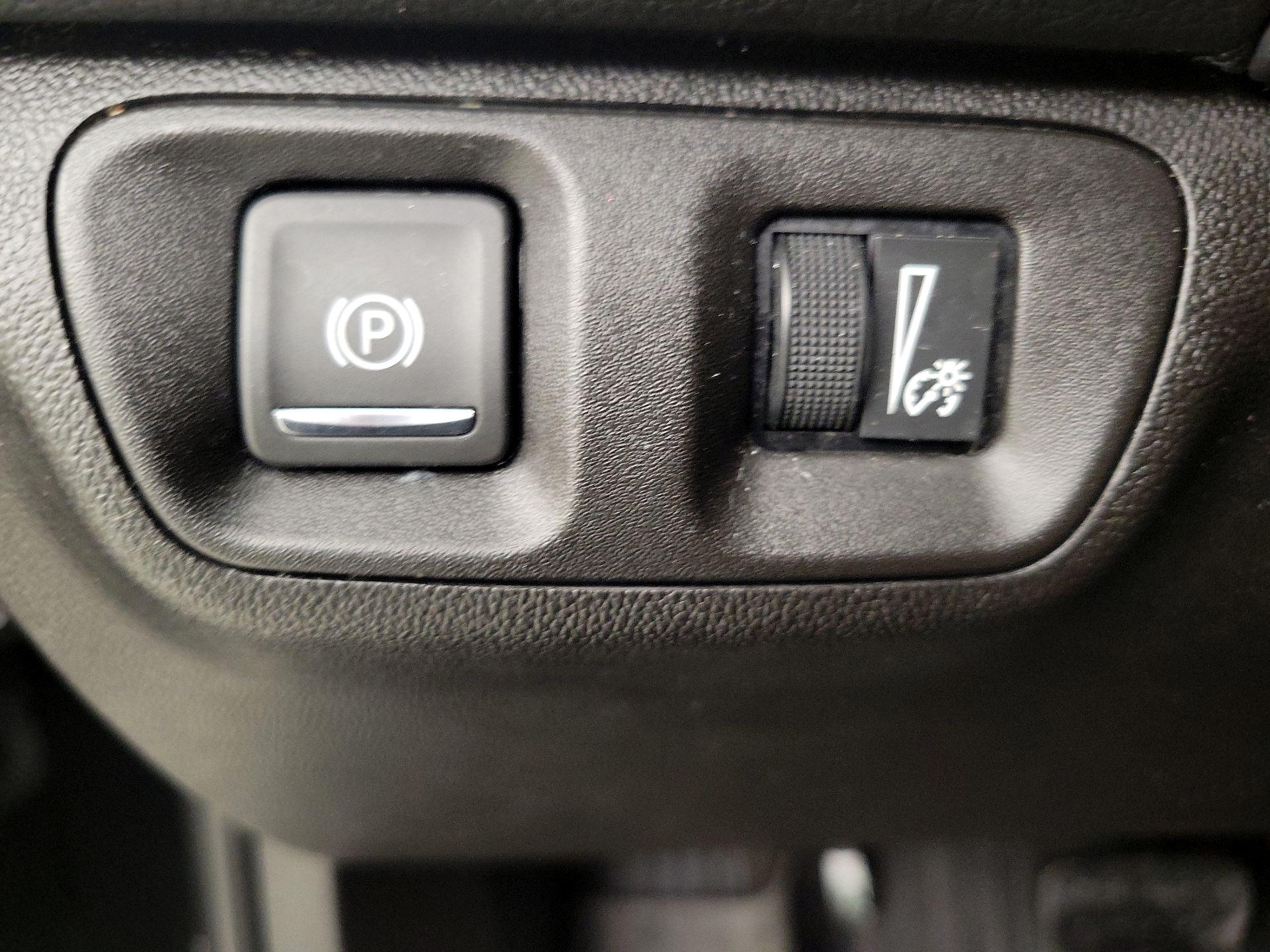 Thumbnail: 2023 GMC Acadia - 13