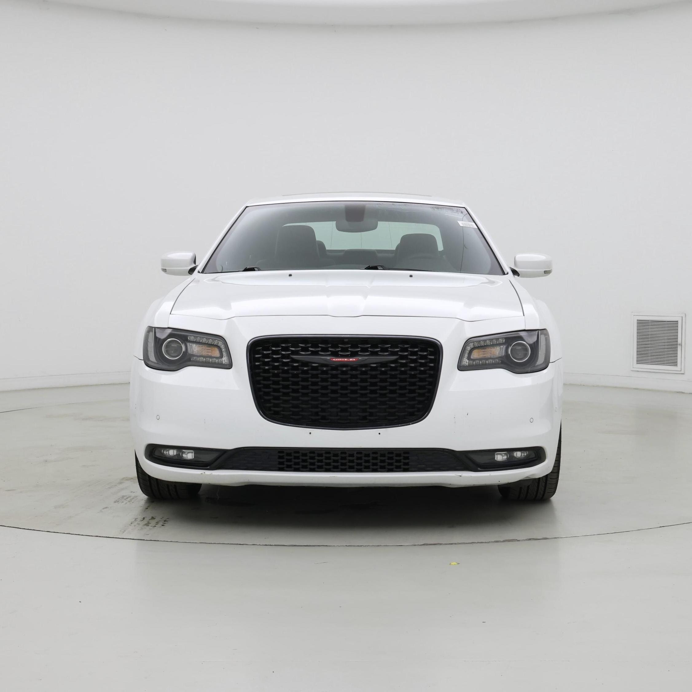 Thumbnail: 2023 Chrysler 300 - 5