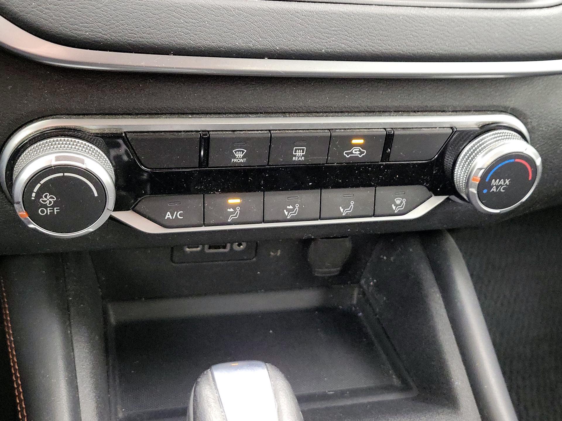 Thumbnail: 2021 Nissan Altima - 16