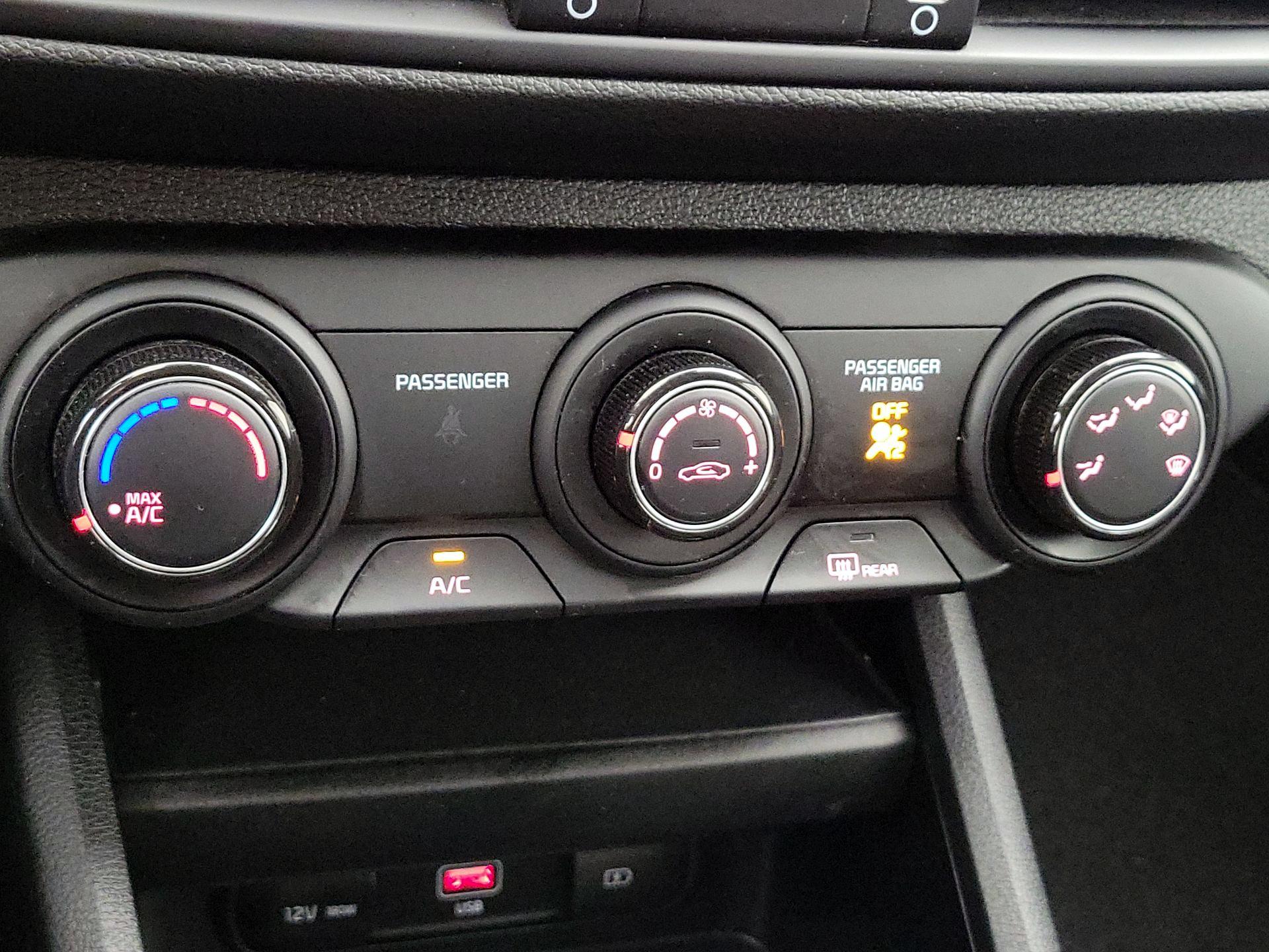 Thumbnail: 2024 Kia Forte - 16