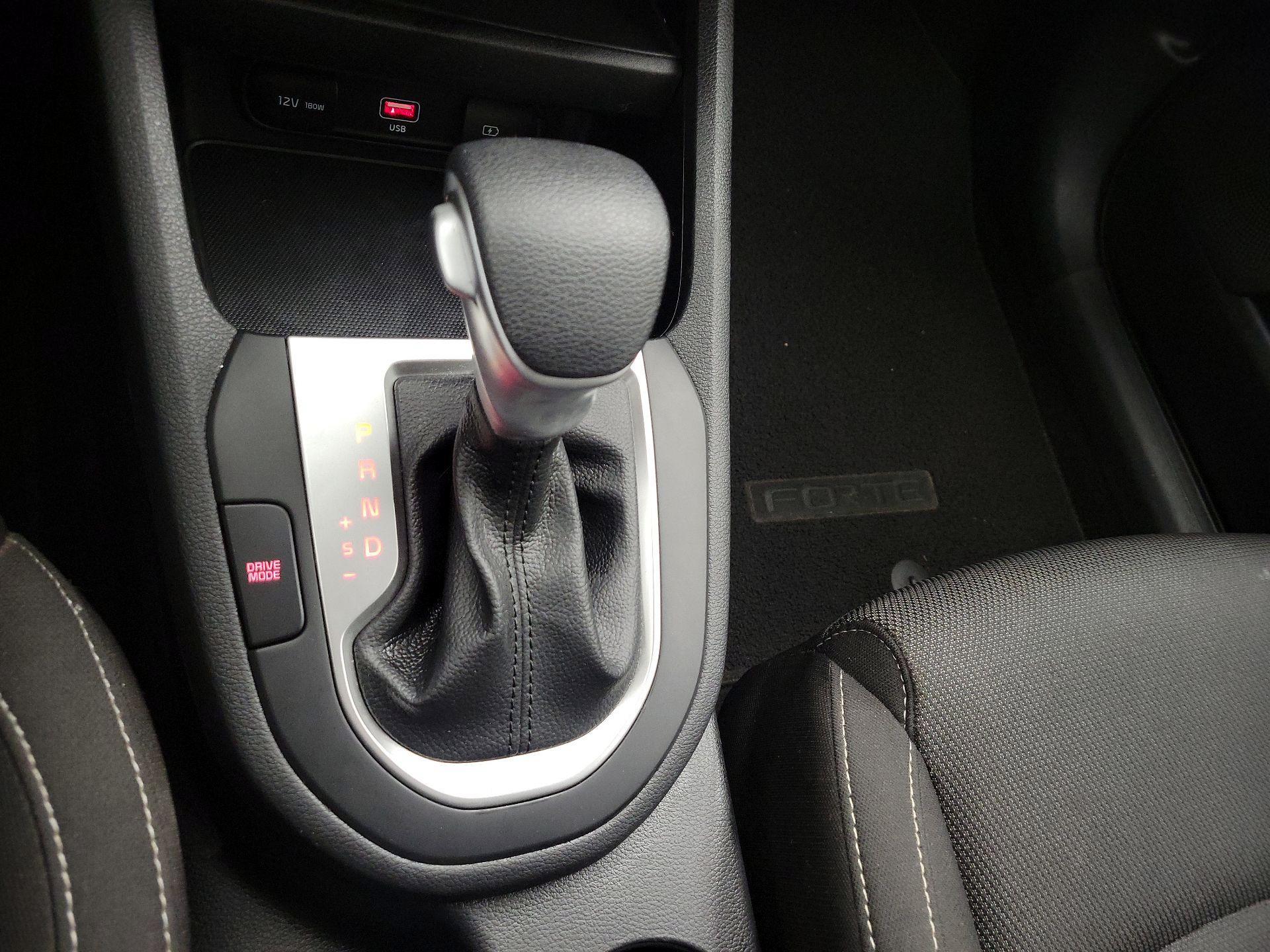 Thumbnail: 2024 Kia Forte - 17