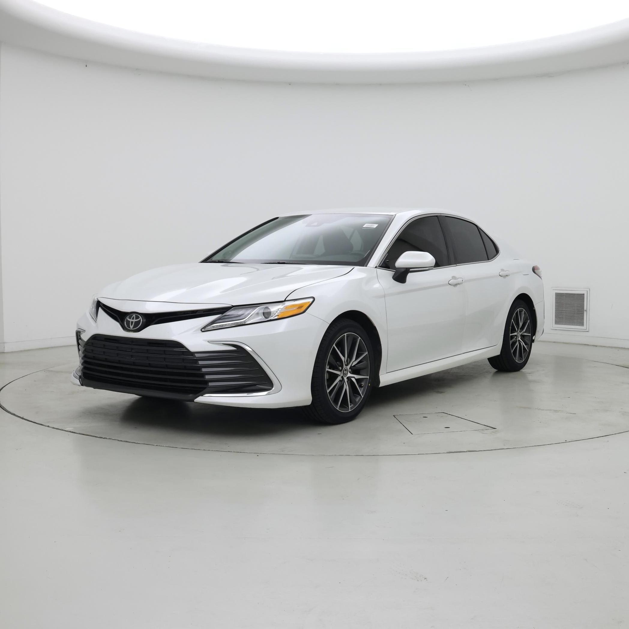 Thumbnail: 2023 Toyota Camry - 4
