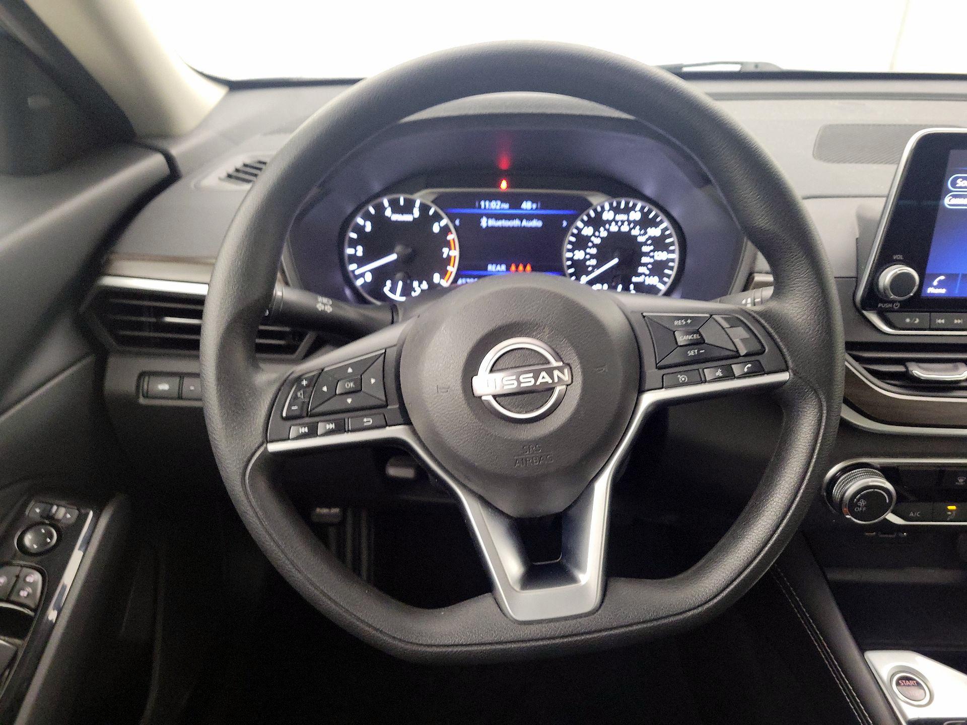 Thumbnail: 2023 Nissan Altima - 10