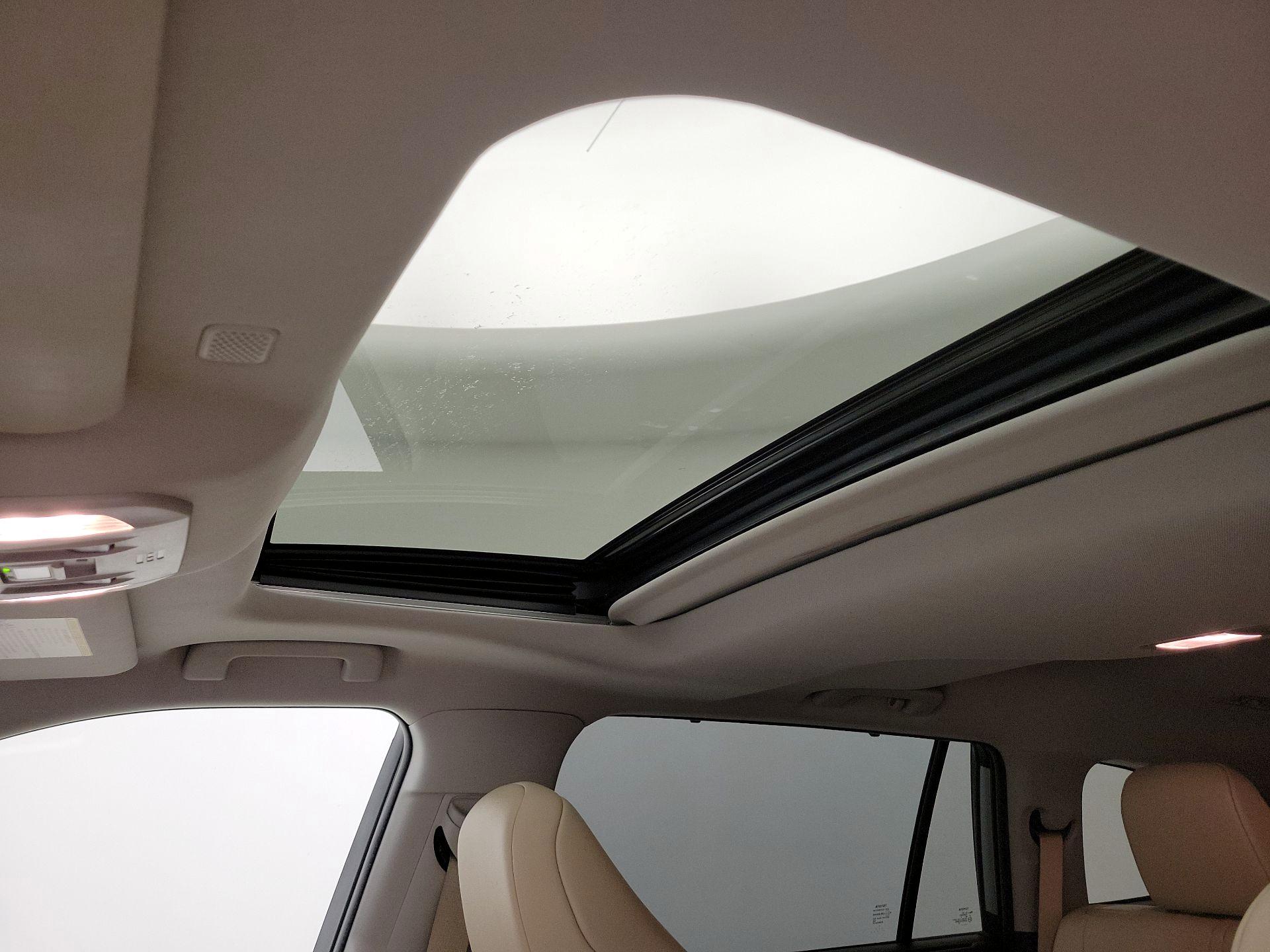 Thumbnail: 2022 Toyota Highlander - 19