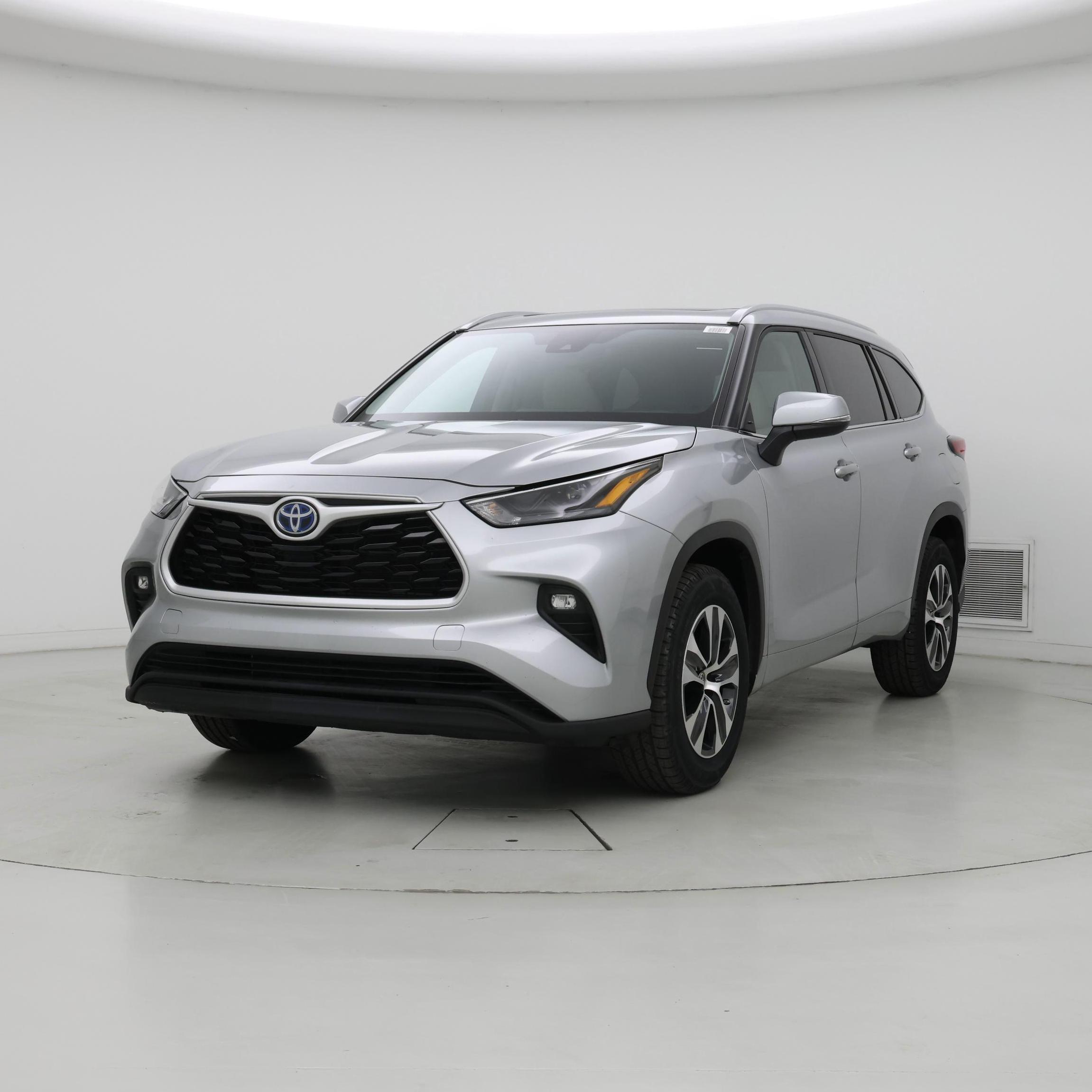 Thumbnail: 2022 Toyota Highlander - 4